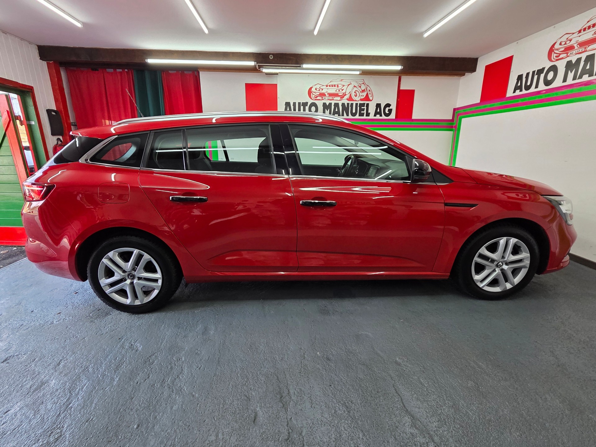 RENAULT Mégane Grandtour 1.5 dCi Business EDC-image-4