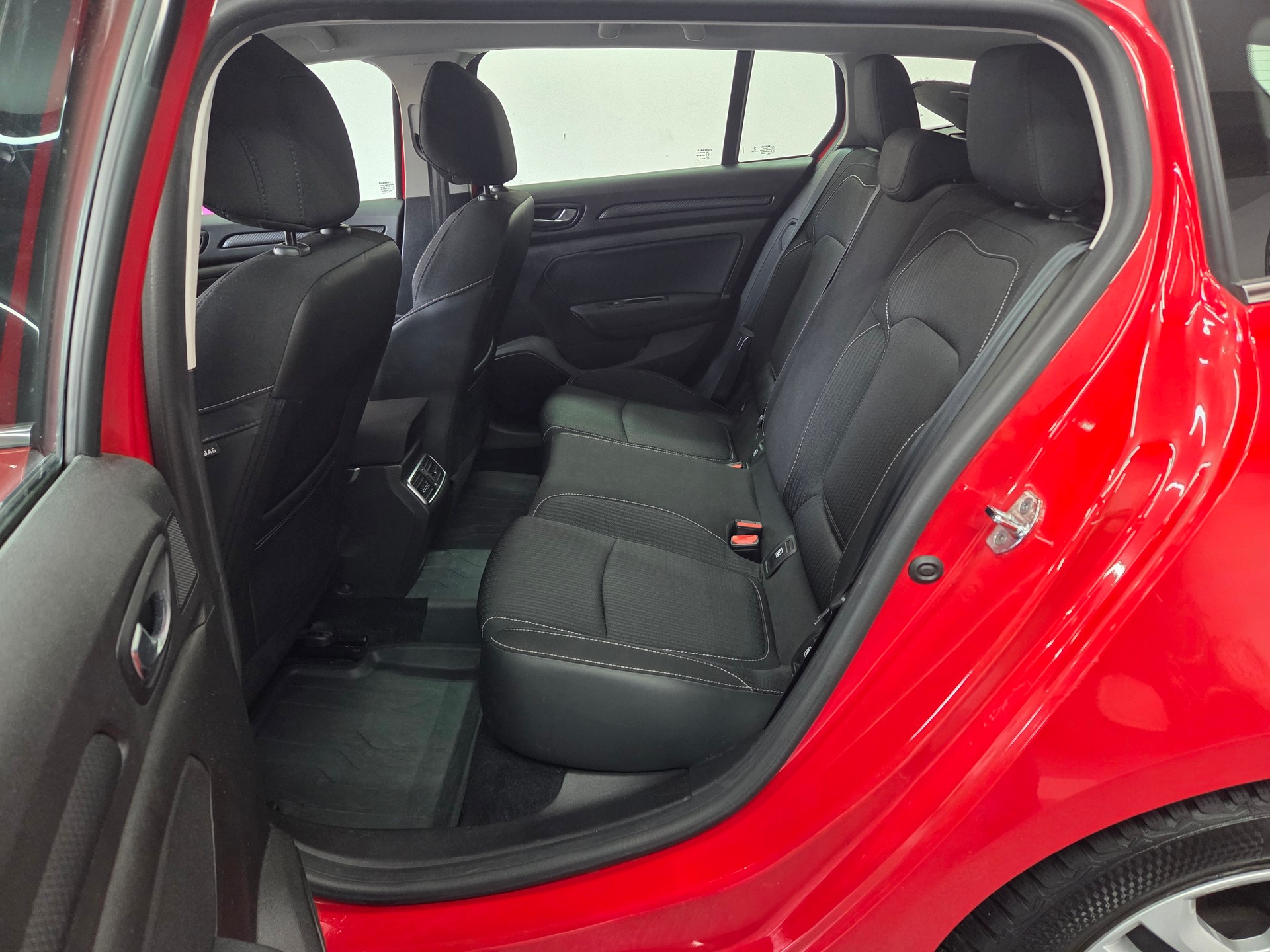 RENAULT Mégane Grandtour 1.5 dCi Business EDC-image-12