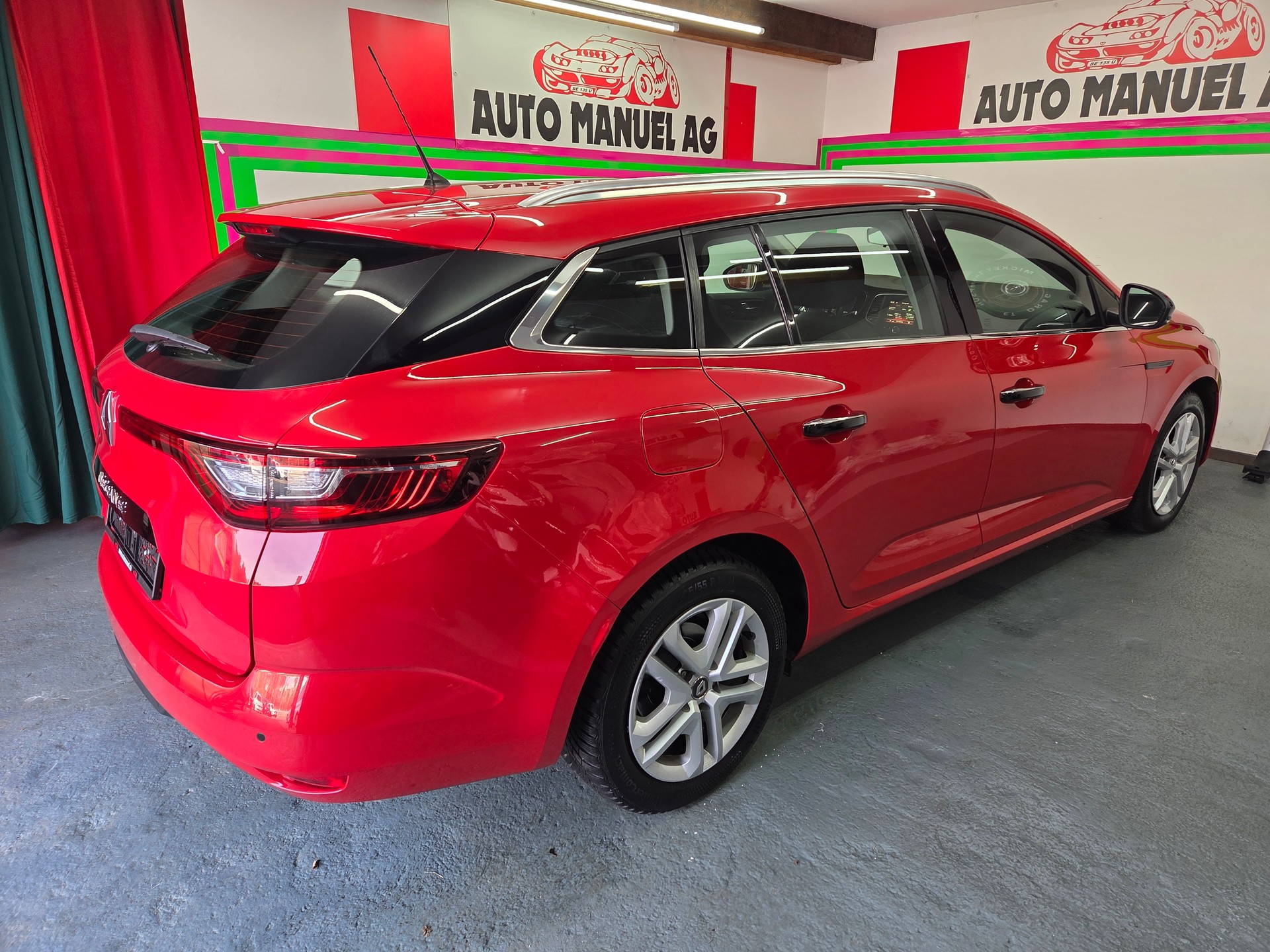 RENAULT Mégane Grandtour 1.5 dCi Business EDC-image-7