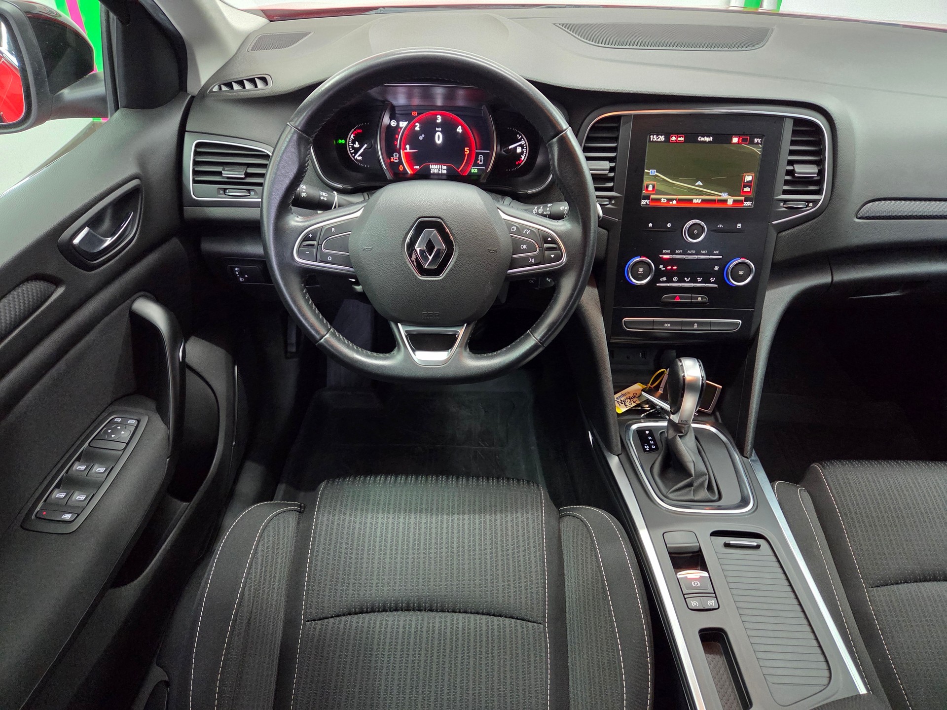 RENAULT Mégane Grandtour 1.5 dCi Business EDC-image-8