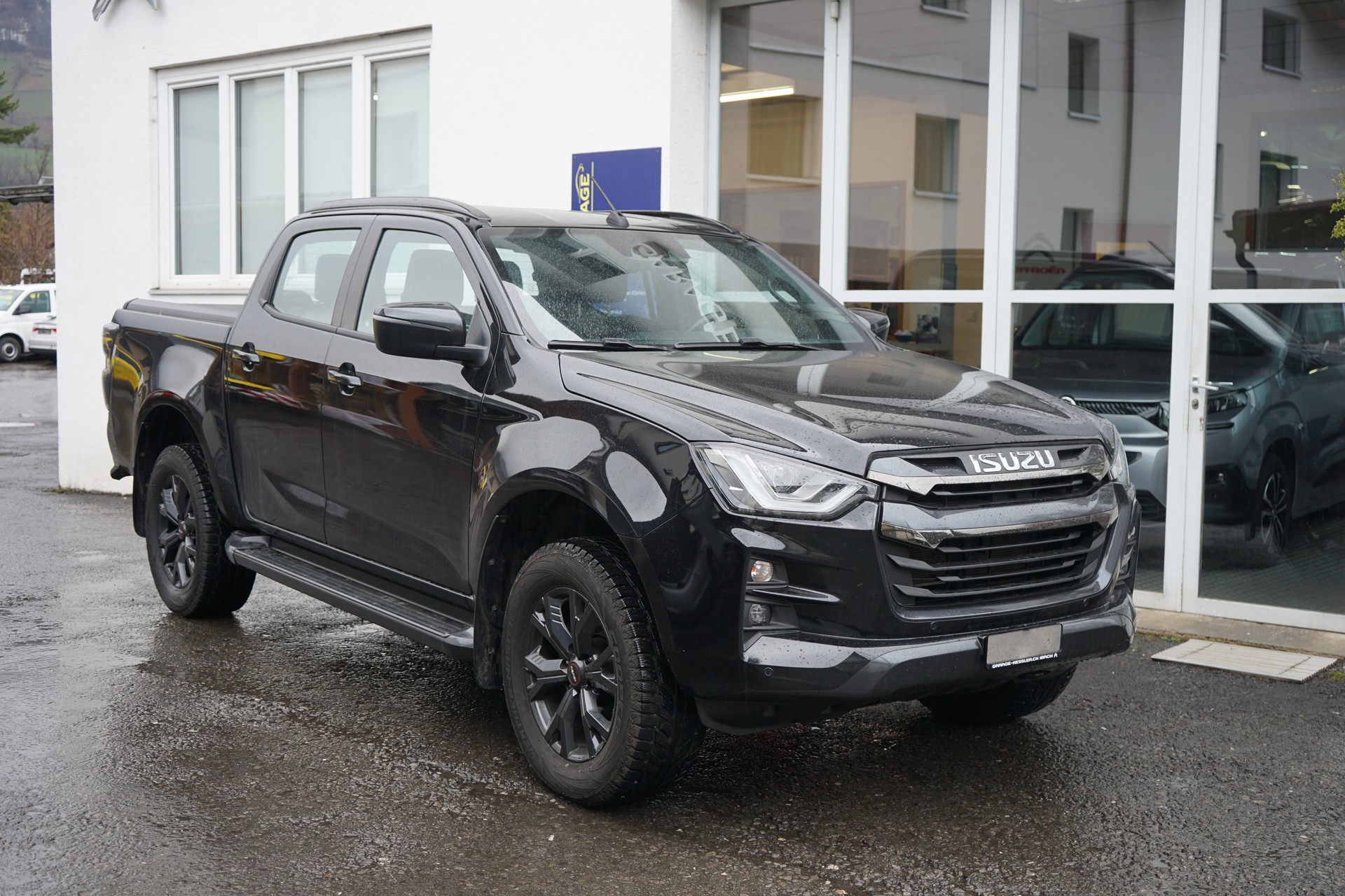 ISUZU D-MAX 1.9 SpaceCab N60FF 4x4 AT-image-1