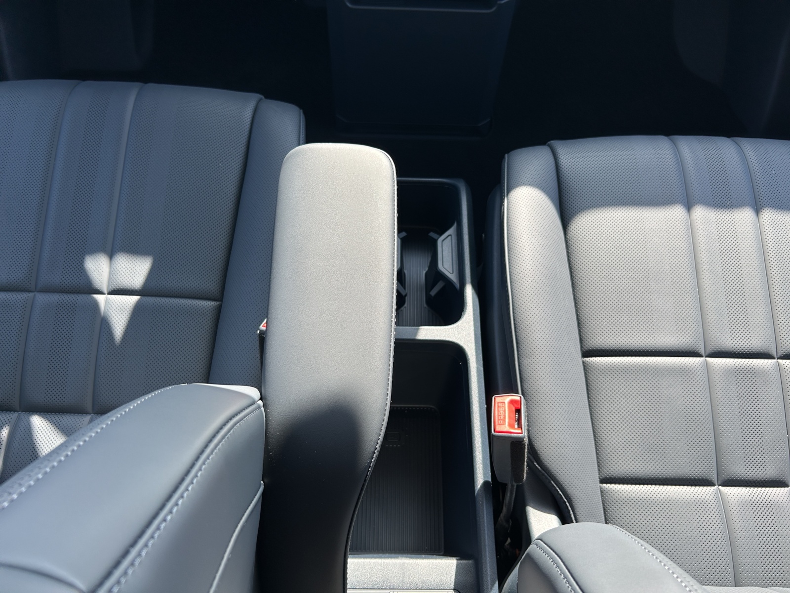 KIA PV5 Passenger 71.2 kWh Elite-image-12