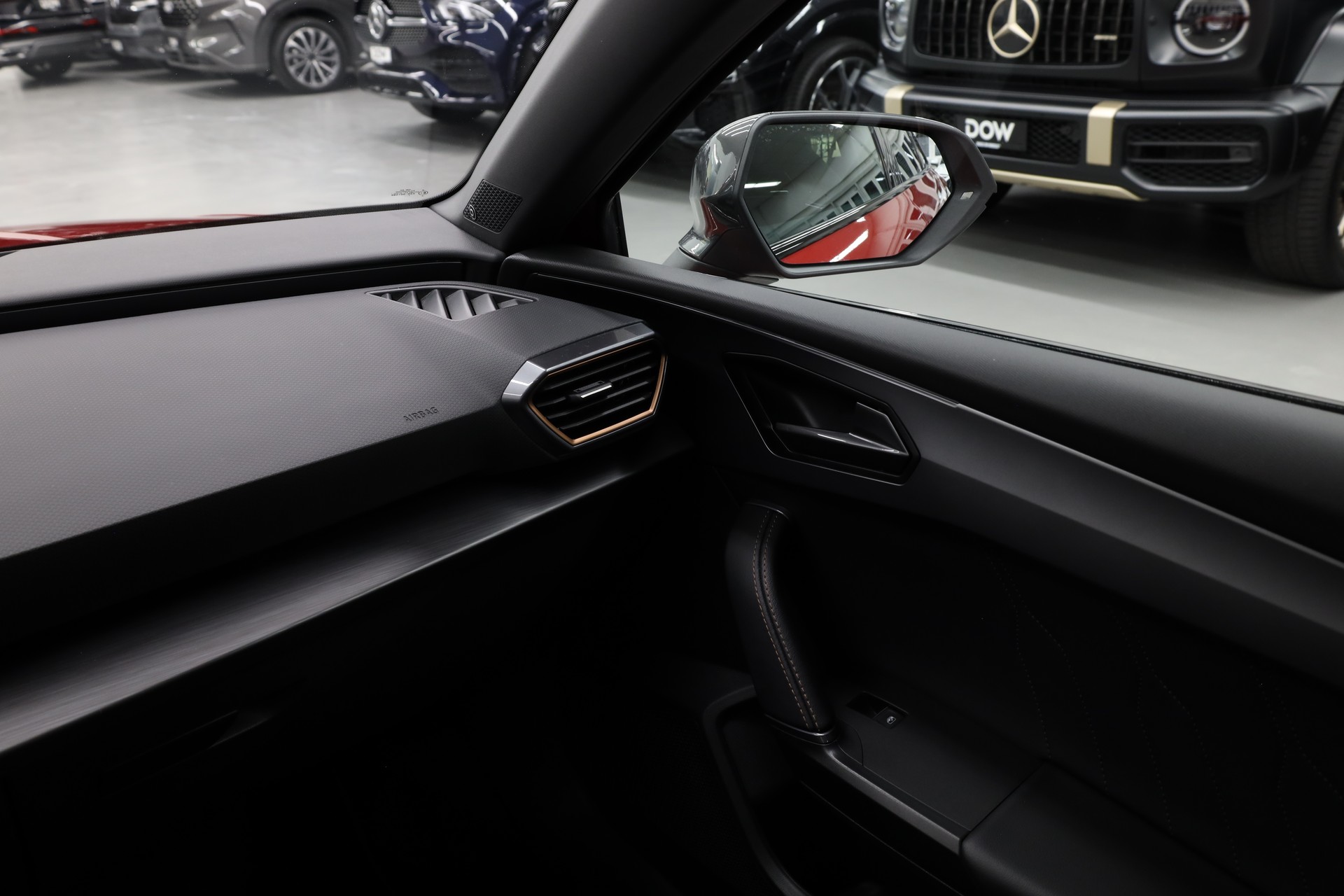 CUPRA Leon ST 2.0 TSI 370 VZ Cup 4Drive DSG-image-21