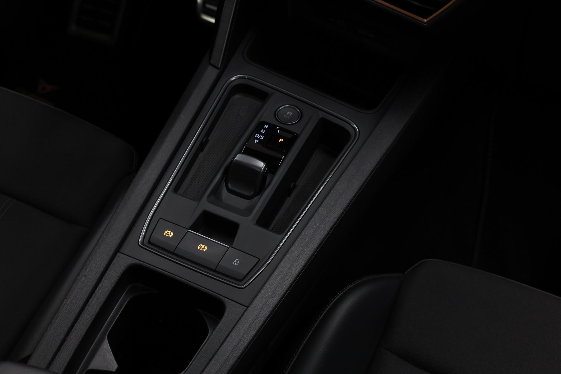 CUPRA Leon ST 2.0 TSI 370 VZ Cup 4Drive DSG-image-13