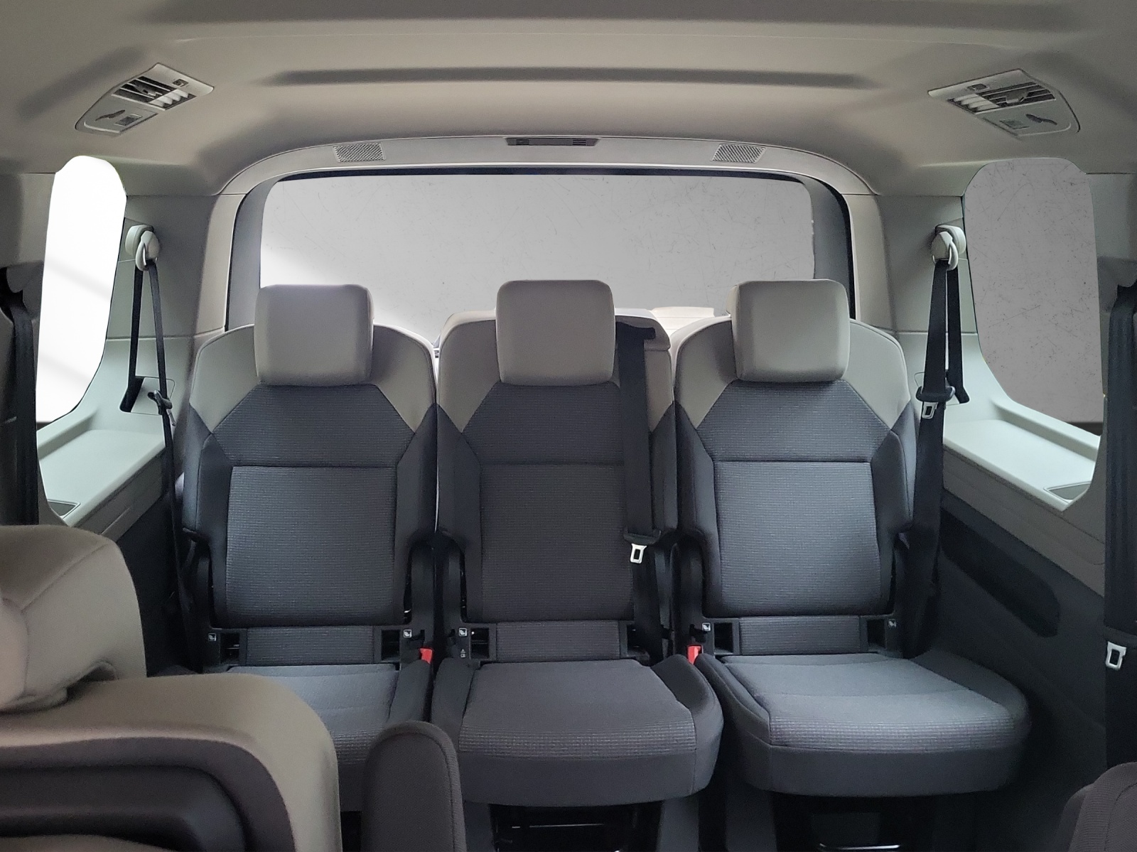 VW Multivan Liberty 1.5eHybrid 4Motion-image-10