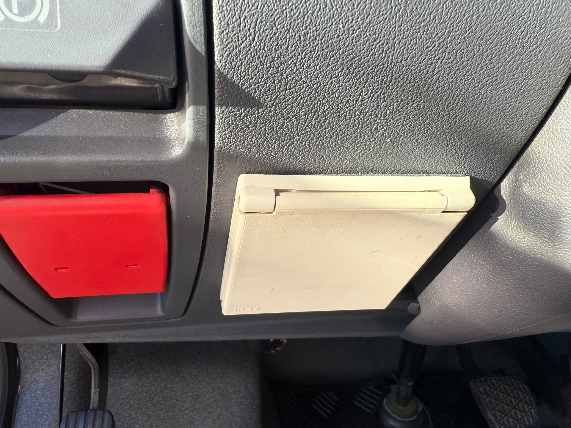 MERCEDES-BENZ Vito 113 2.0i-16-image-9