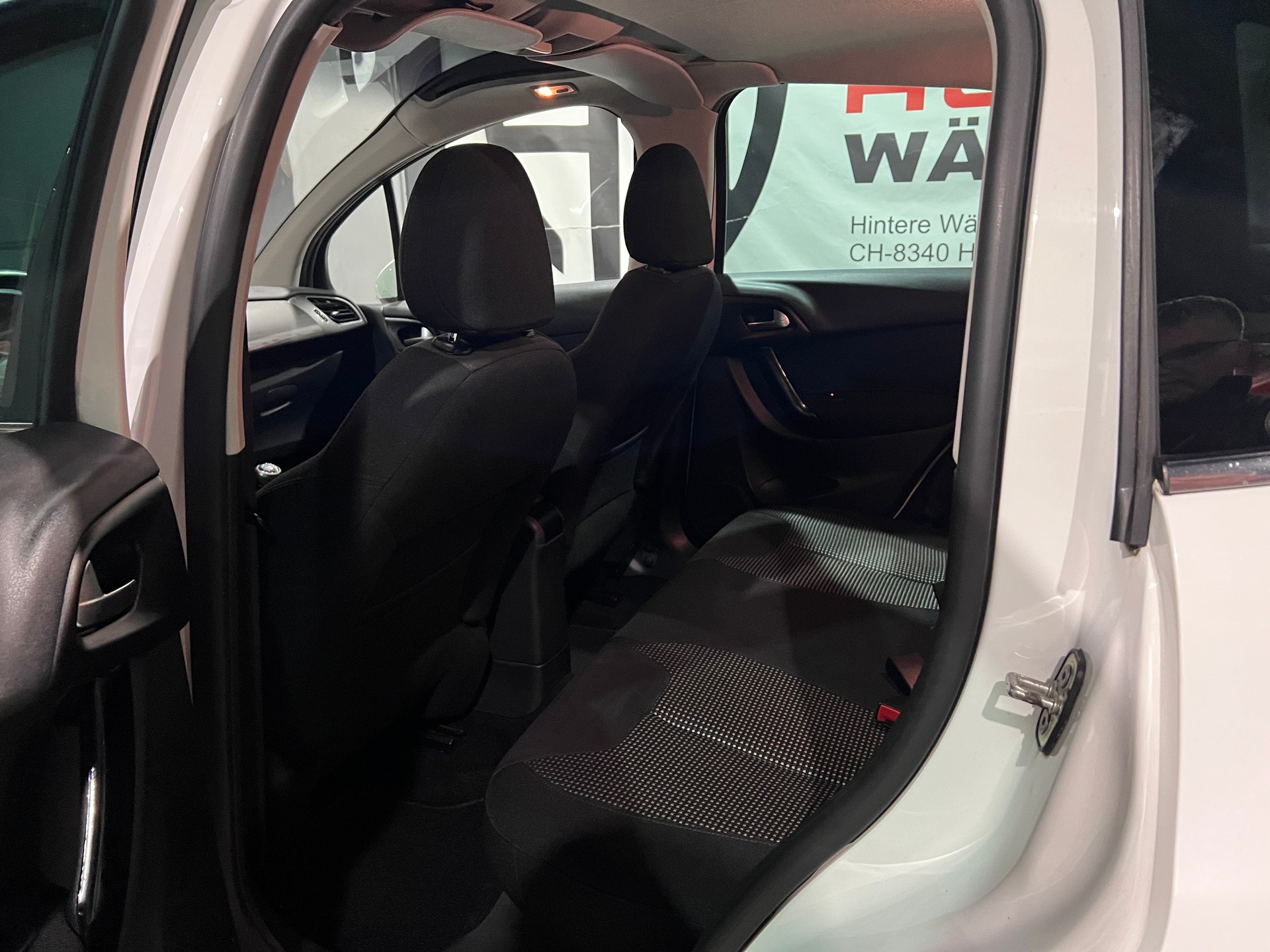 CITROEN C3 1.6 16V HDi Exclusive-image-10