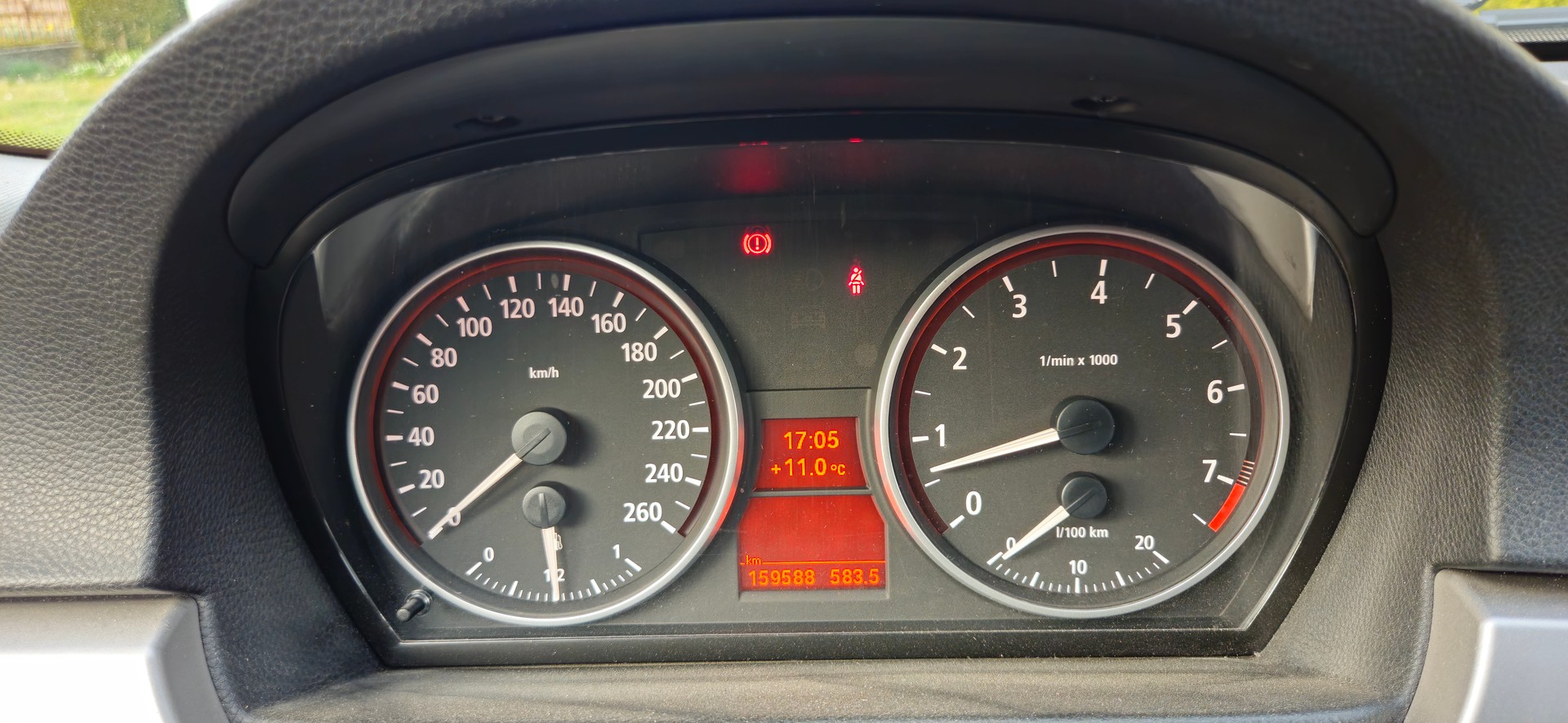 BMW 325xi Touring-image-5