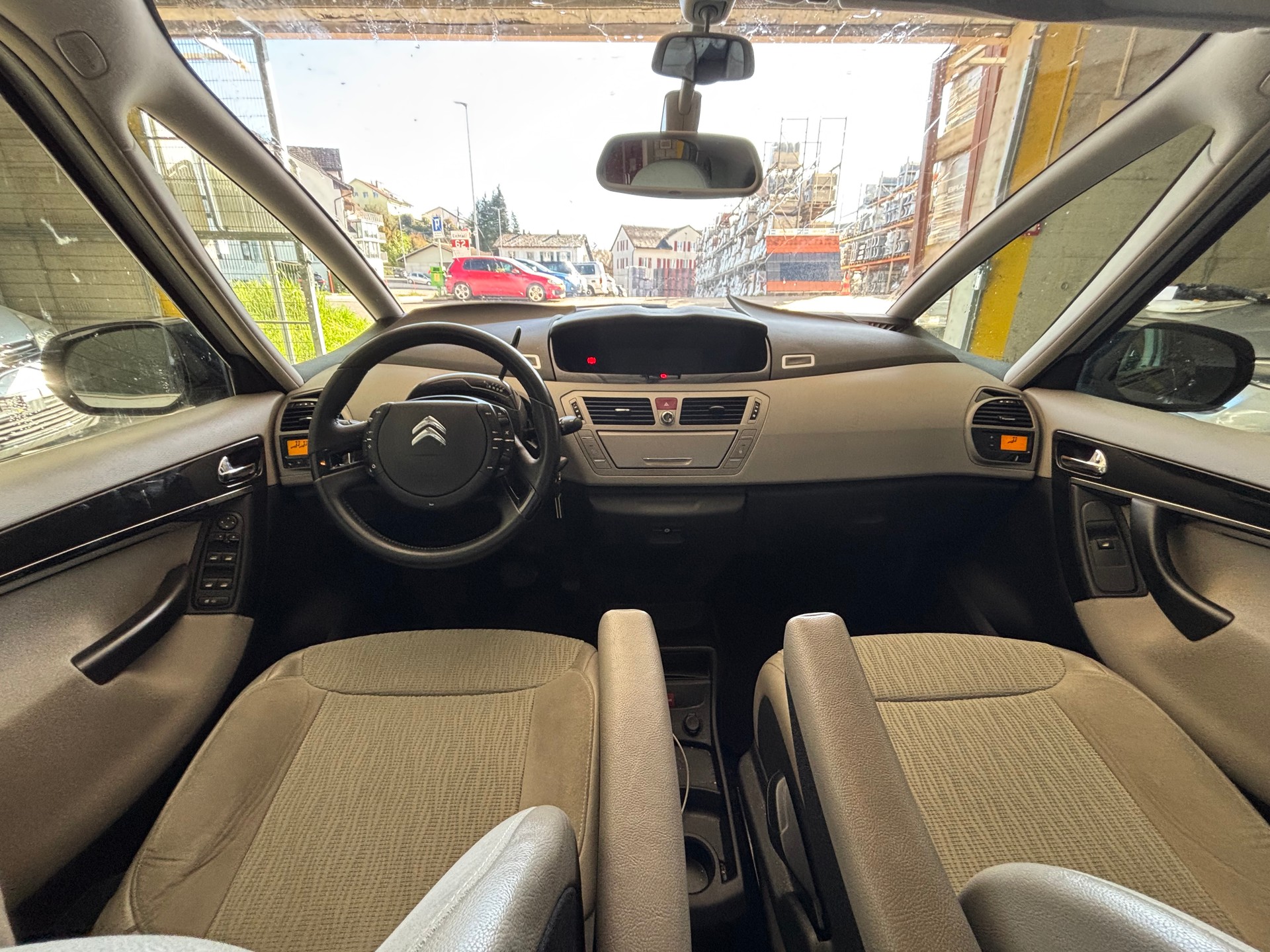 CITROEN Grand C4 Picasso 2.0 HDI Exclusive Automatic-image-6