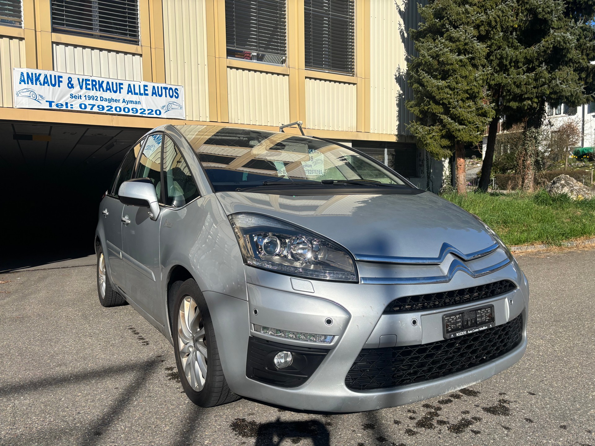 CITROEN Grand C4 Picasso 2.0 HDI Exclusive Automatic-image-1