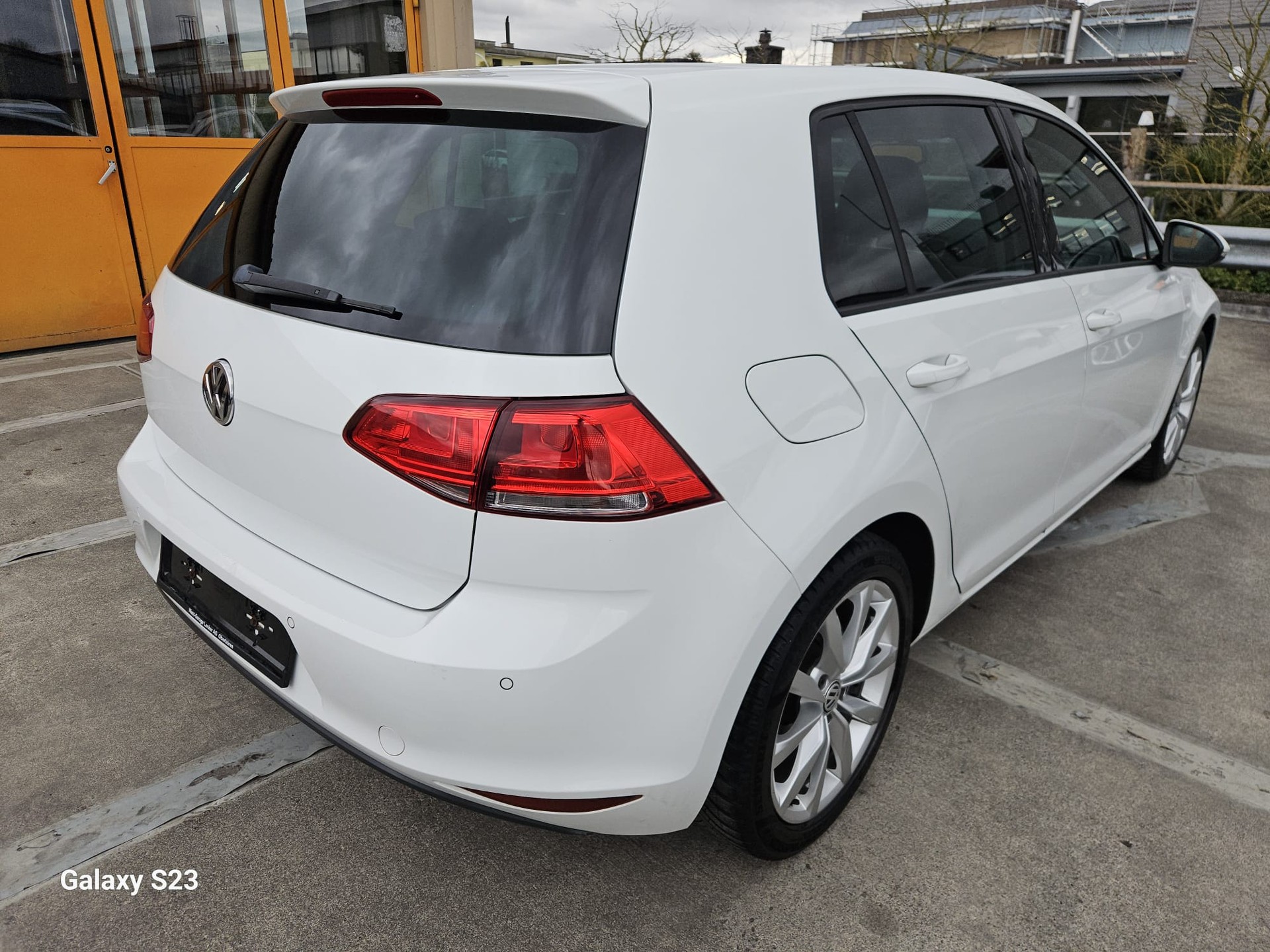 VW Golf 2.0 TDI Comfortline 4Motion-image-3