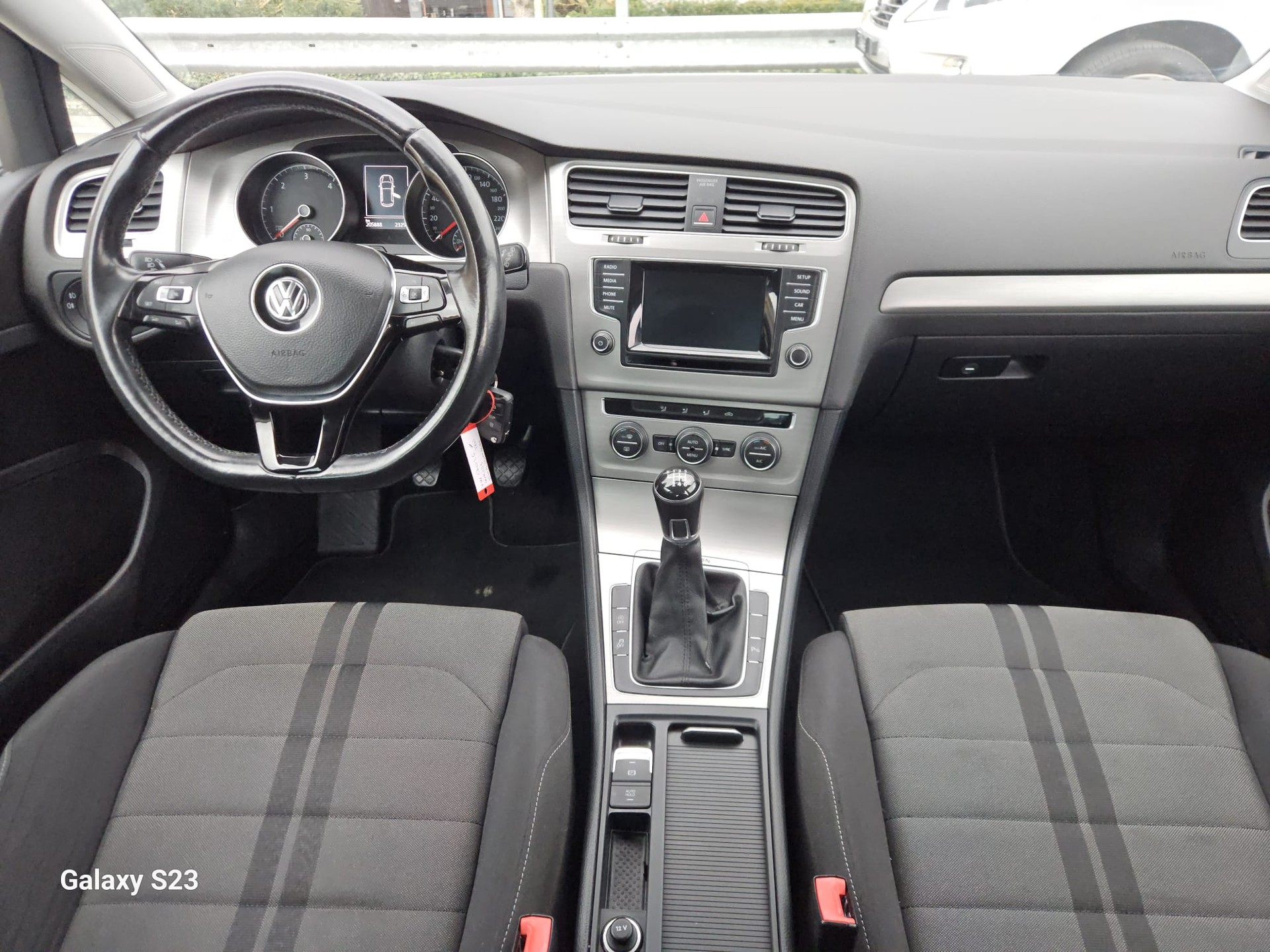 VW Golf 2.0 TDI Comfortline 4Motion-image-7
