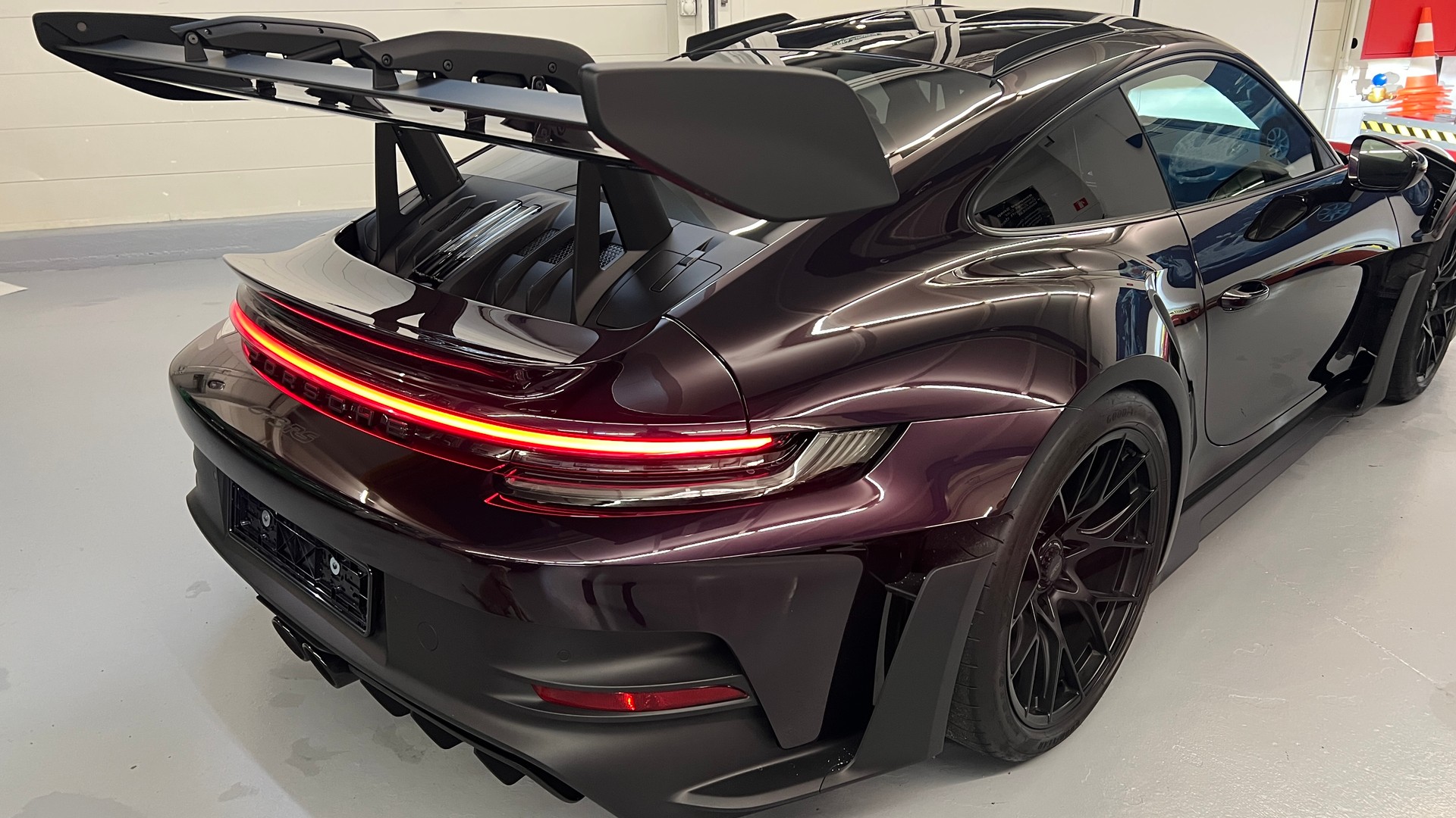 PORSCHE 911 GT3 RS 4.0 540 PS / 1 of 1 Porsche Exclusive Manufaktur-image-15