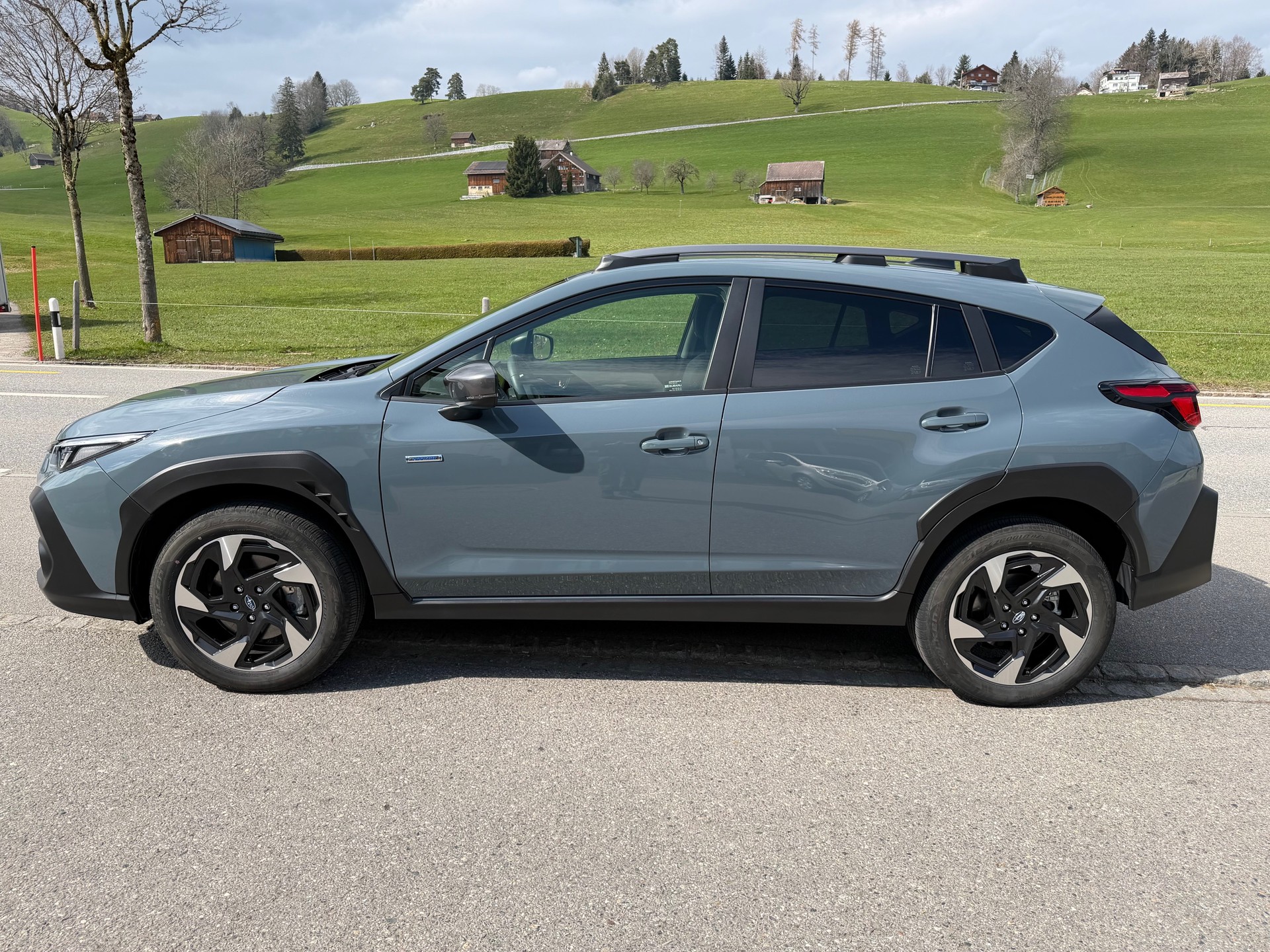 SUBARU Crosstrek 2.0 e-Boxer Swiss Plus AWD Lineartronic-image-2