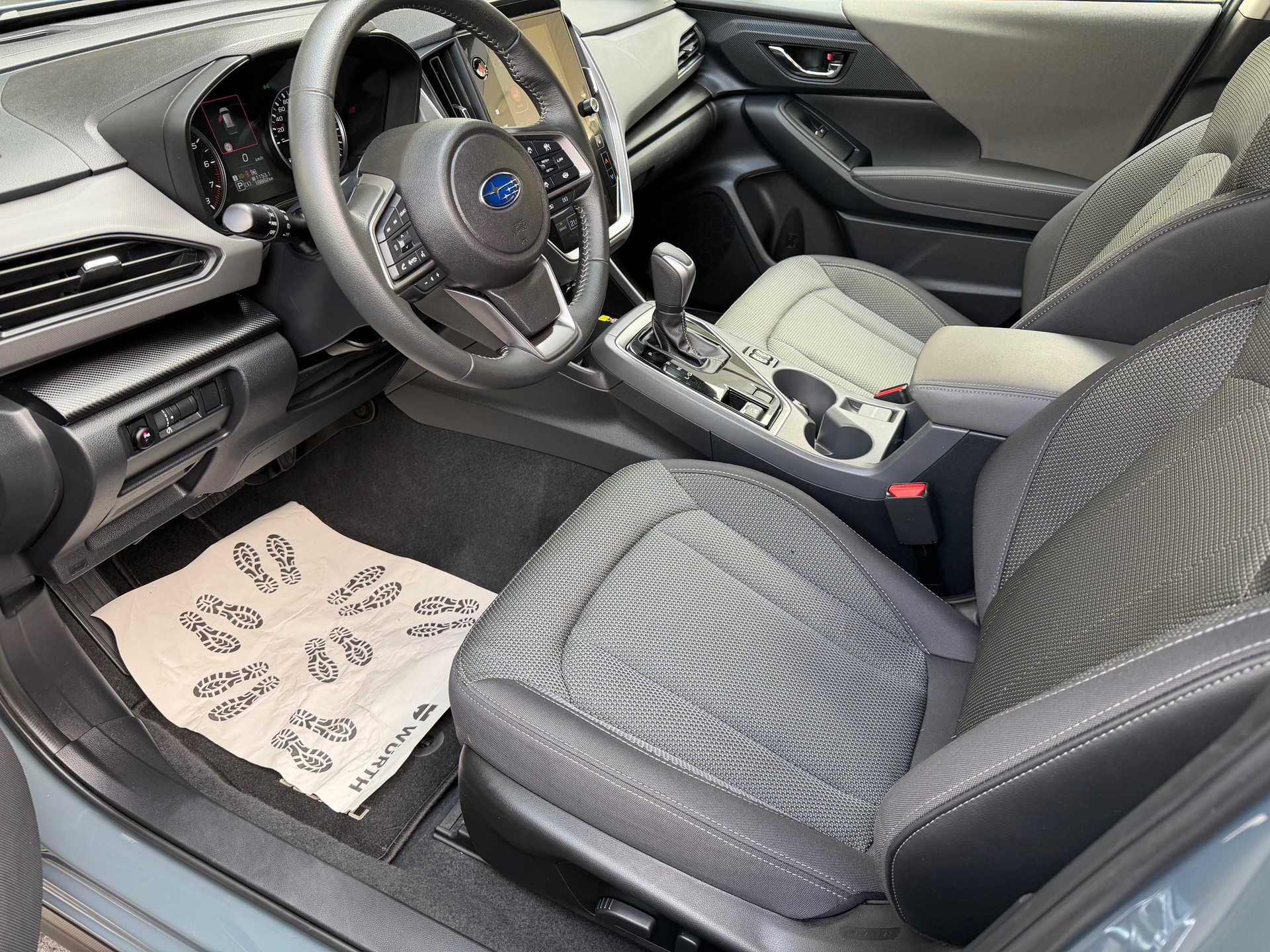 SUBARU Crosstrek 2.0 e-Boxer Swiss Plus AWD Lineartronic-image-3