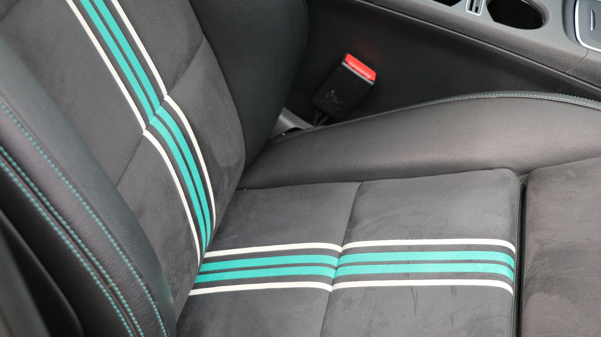 MERCEDES-BENZ A 250 Sport 4Matic-image-16