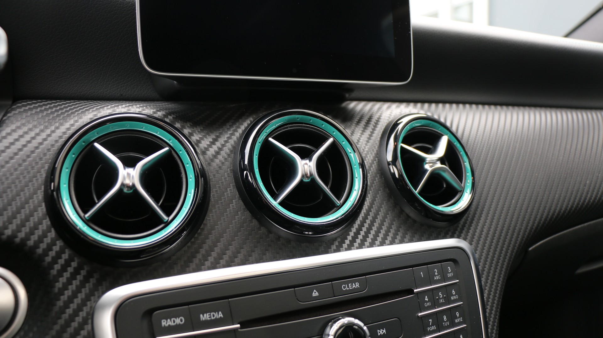 MERCEDES-BENZ A 250 Sport 4Matic-image-21