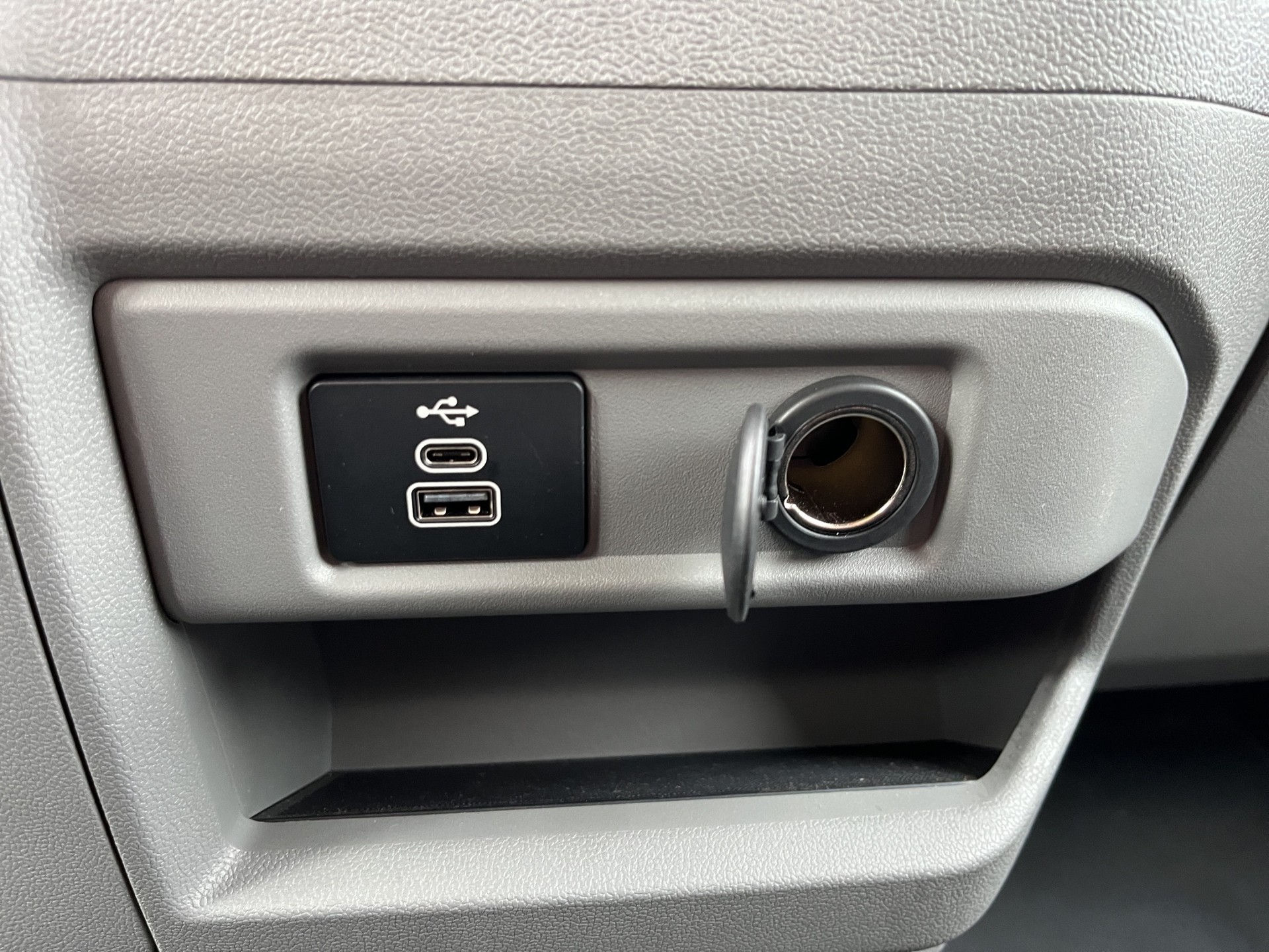 FORD Transit Custom Van 320 L2H1 Trend Automat 4x4-image-22