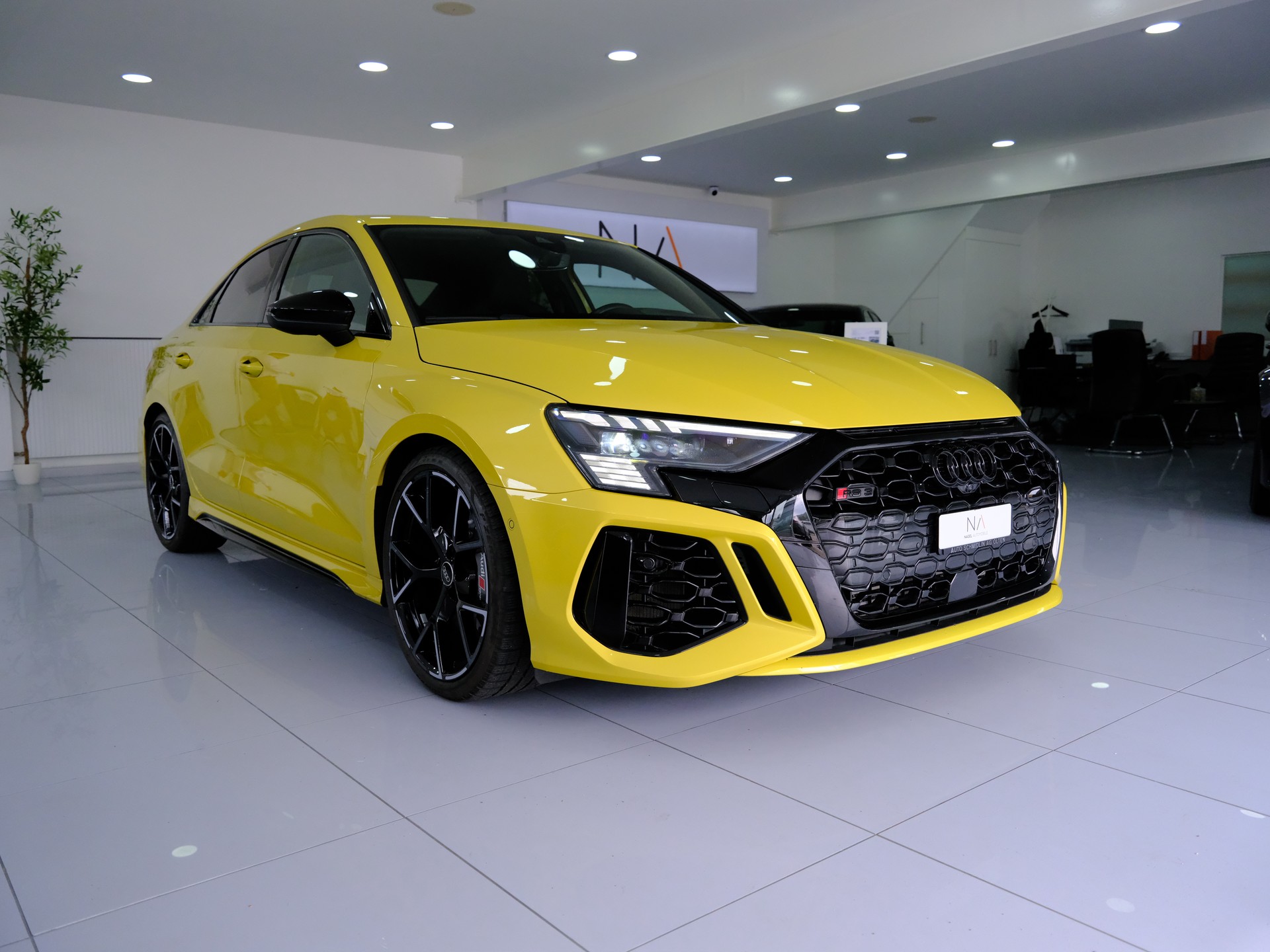 AUDI RS3 Limousine 2.5 TSI quattro S-tronic-image-1