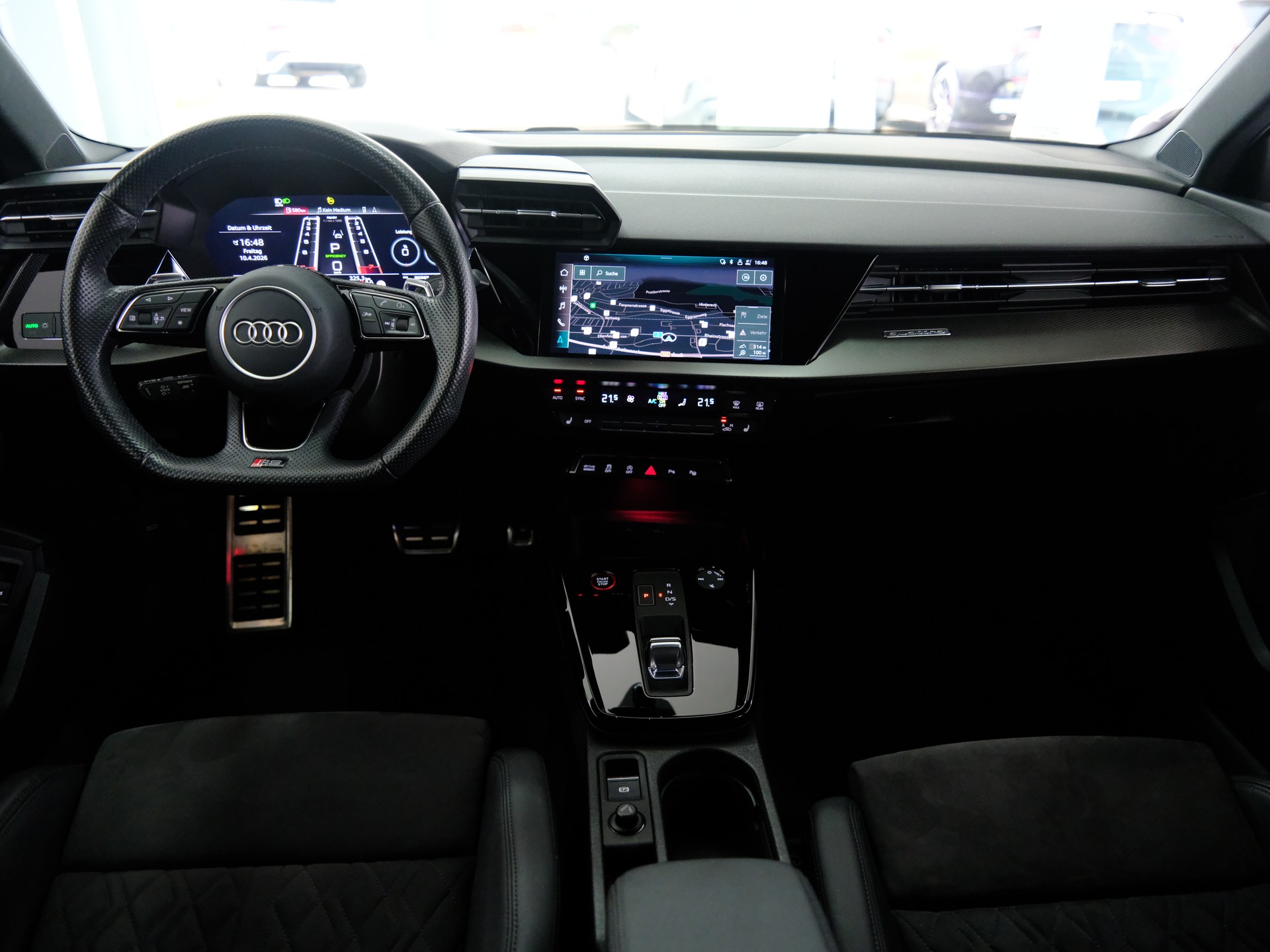 AUDI RS3 Limousine 2.5 TSI quattro S-tronic-image-13
