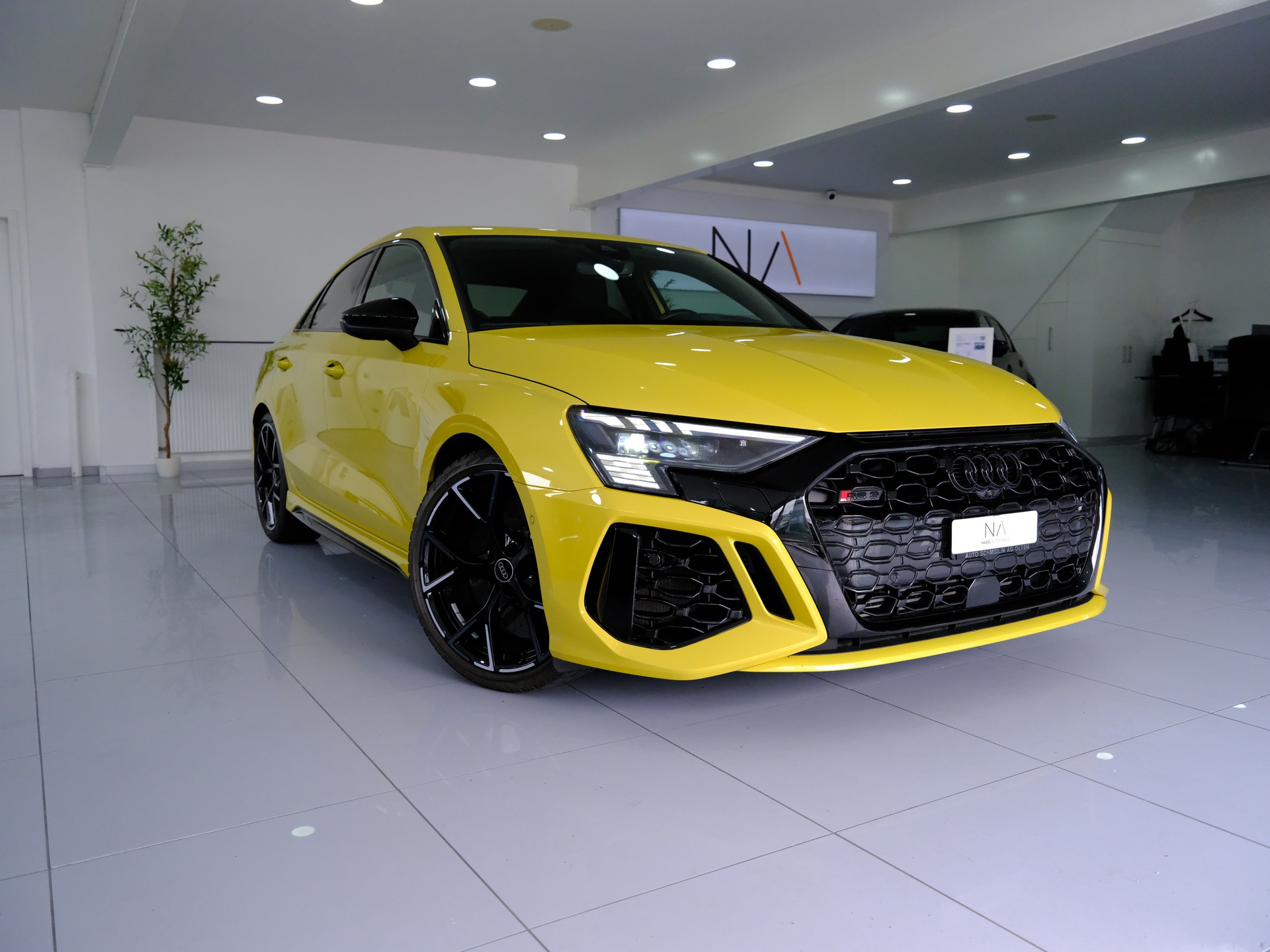 AUDI RS3 Limousine 2.5 TSI quattro S-tronic-image-0