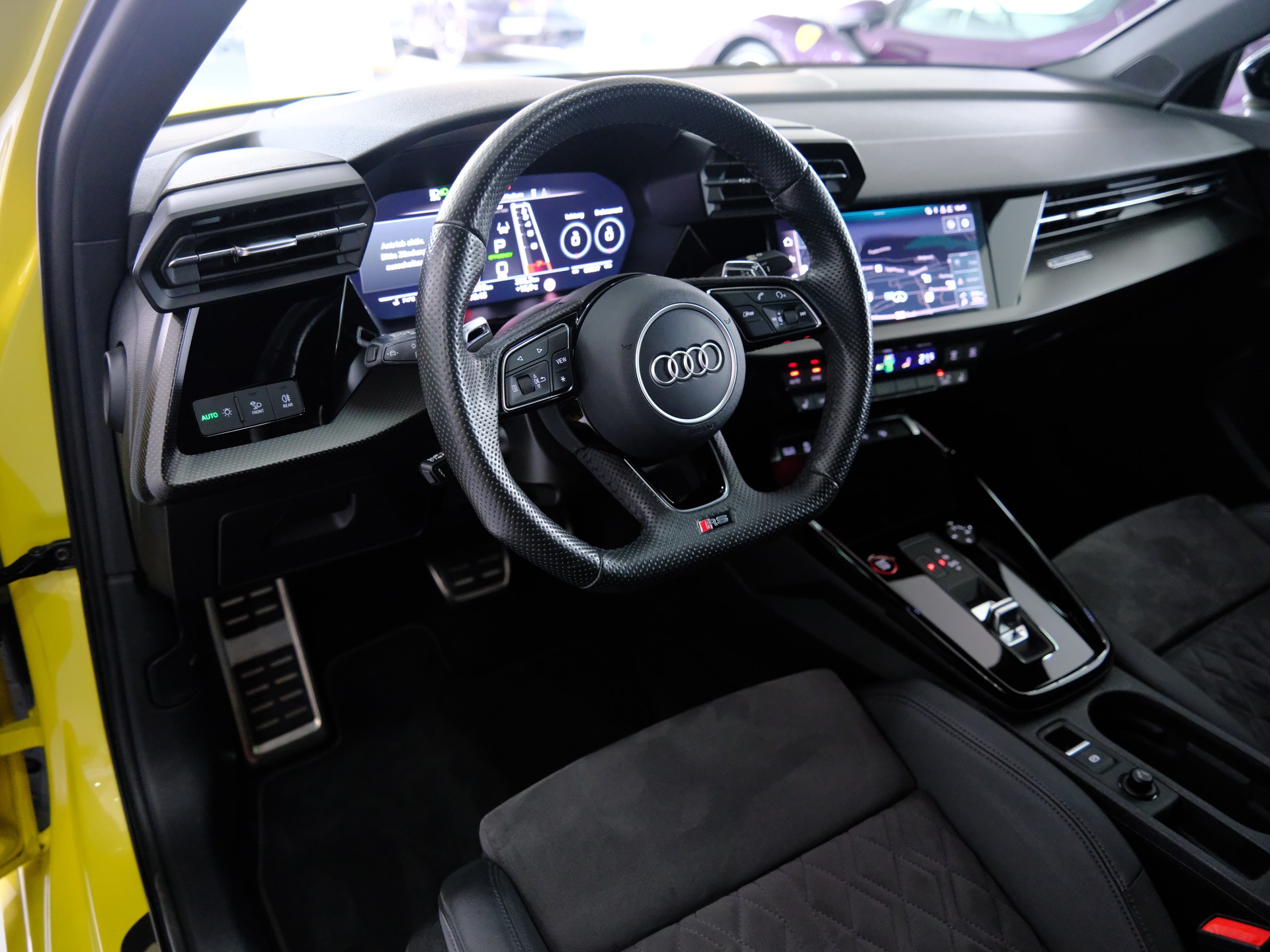 AUDI RS3 Limousine 2.5 TSI quattro S-tronic-image-8