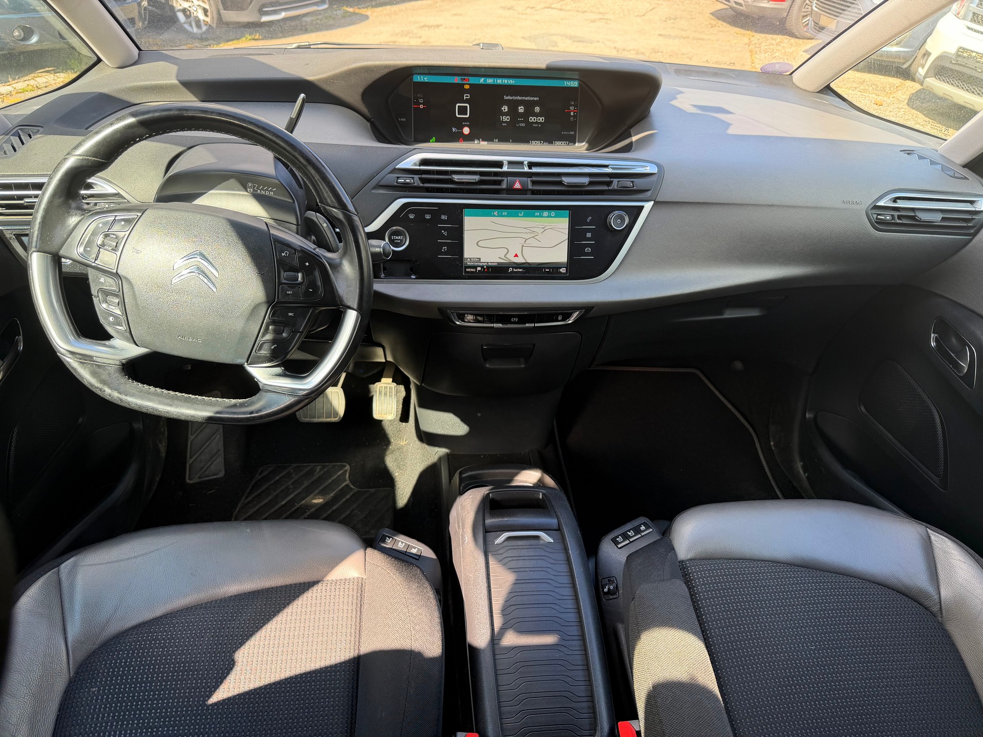 CITROEN Grand C4 Picasso 1.6i 16V THP Feel Edition EAT6-image-6