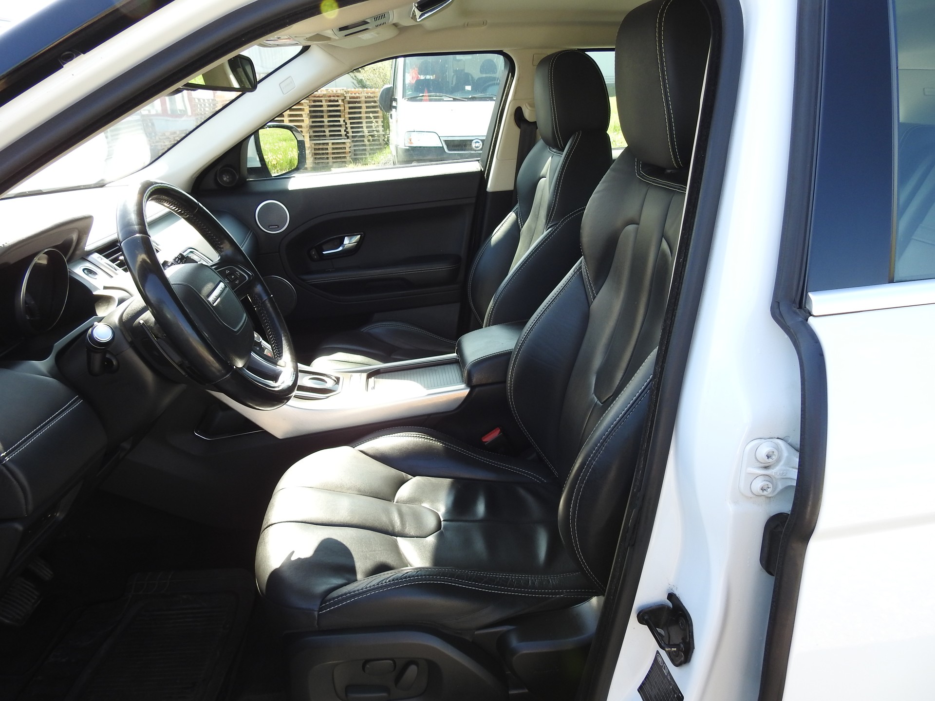 LAND ROVER Range Rover Evoque 2.0 Si4 Prestige AT6-image-12