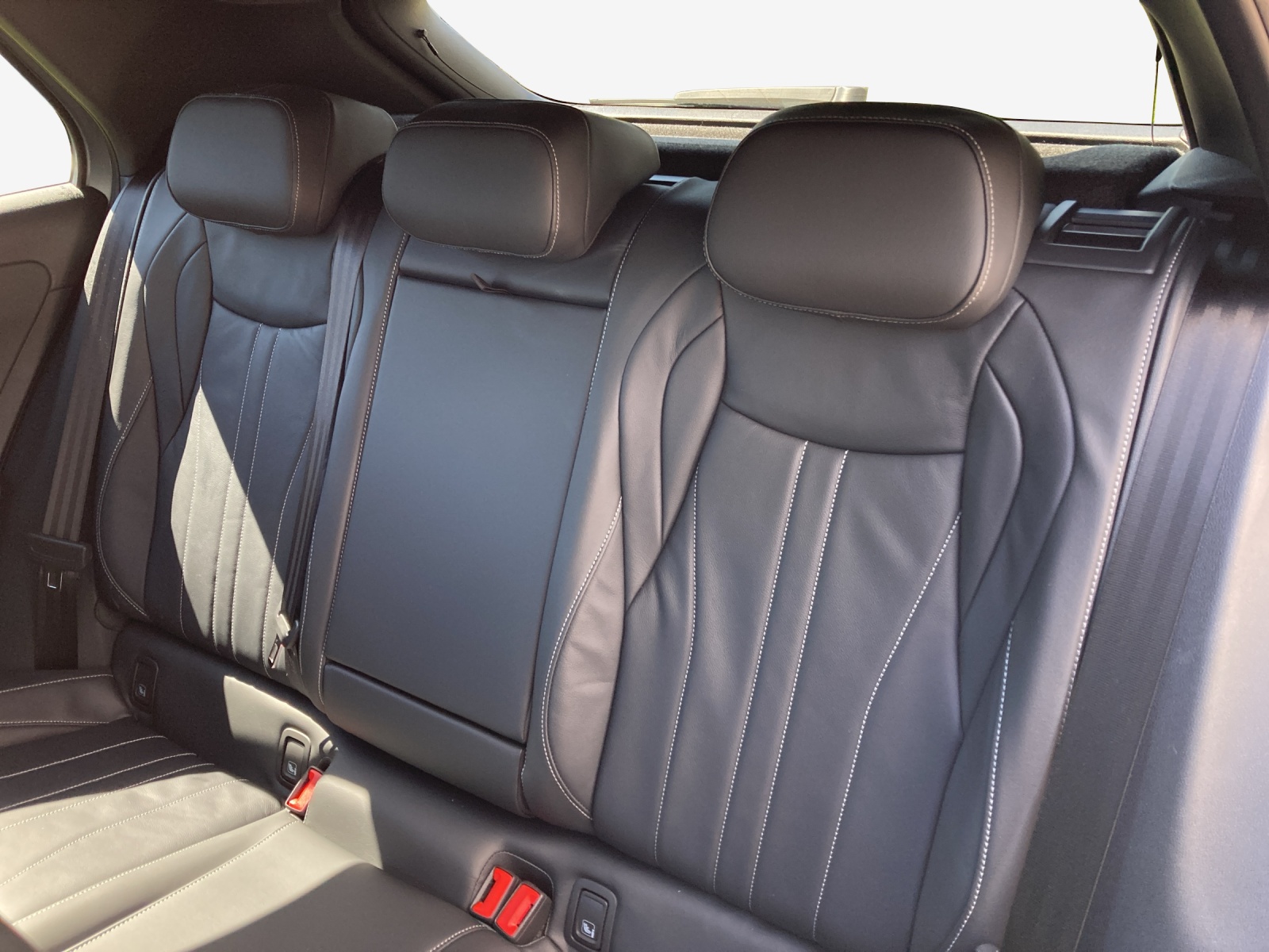 VW T-Roc 1.5 eTSI mHEV R-Line DSG-image-11