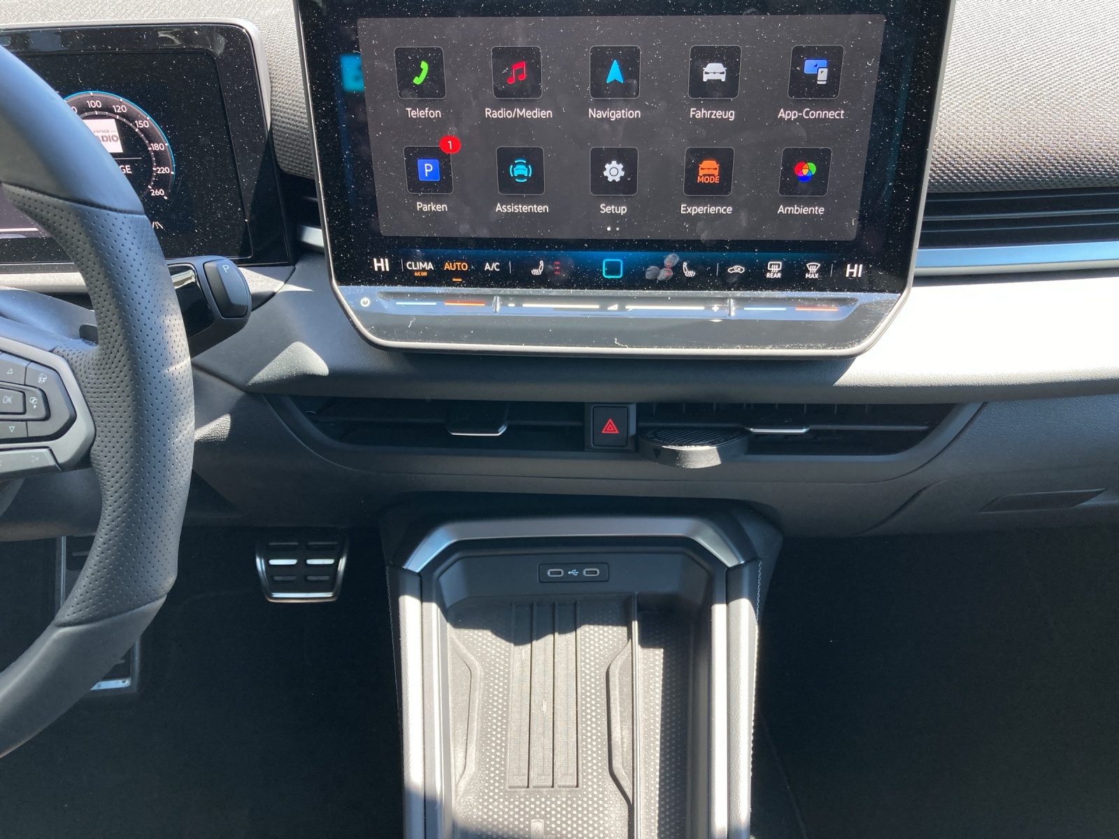 VW T-Roc 1.5 eTSI mHEV R-Line DSG-image-10