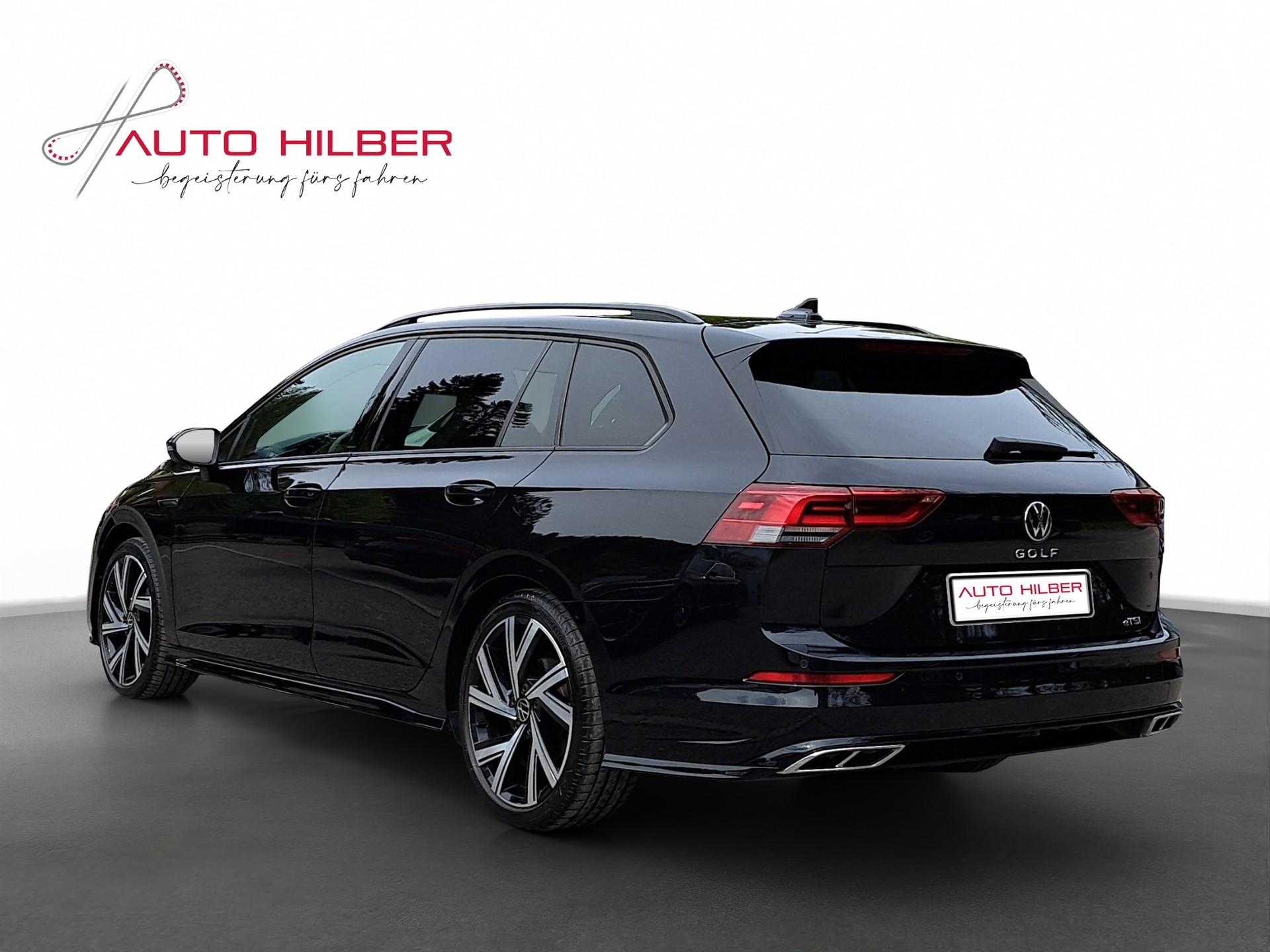 VW Golf Variant 1.5 TSI R-Line *Anhängerkupplung*-image-4