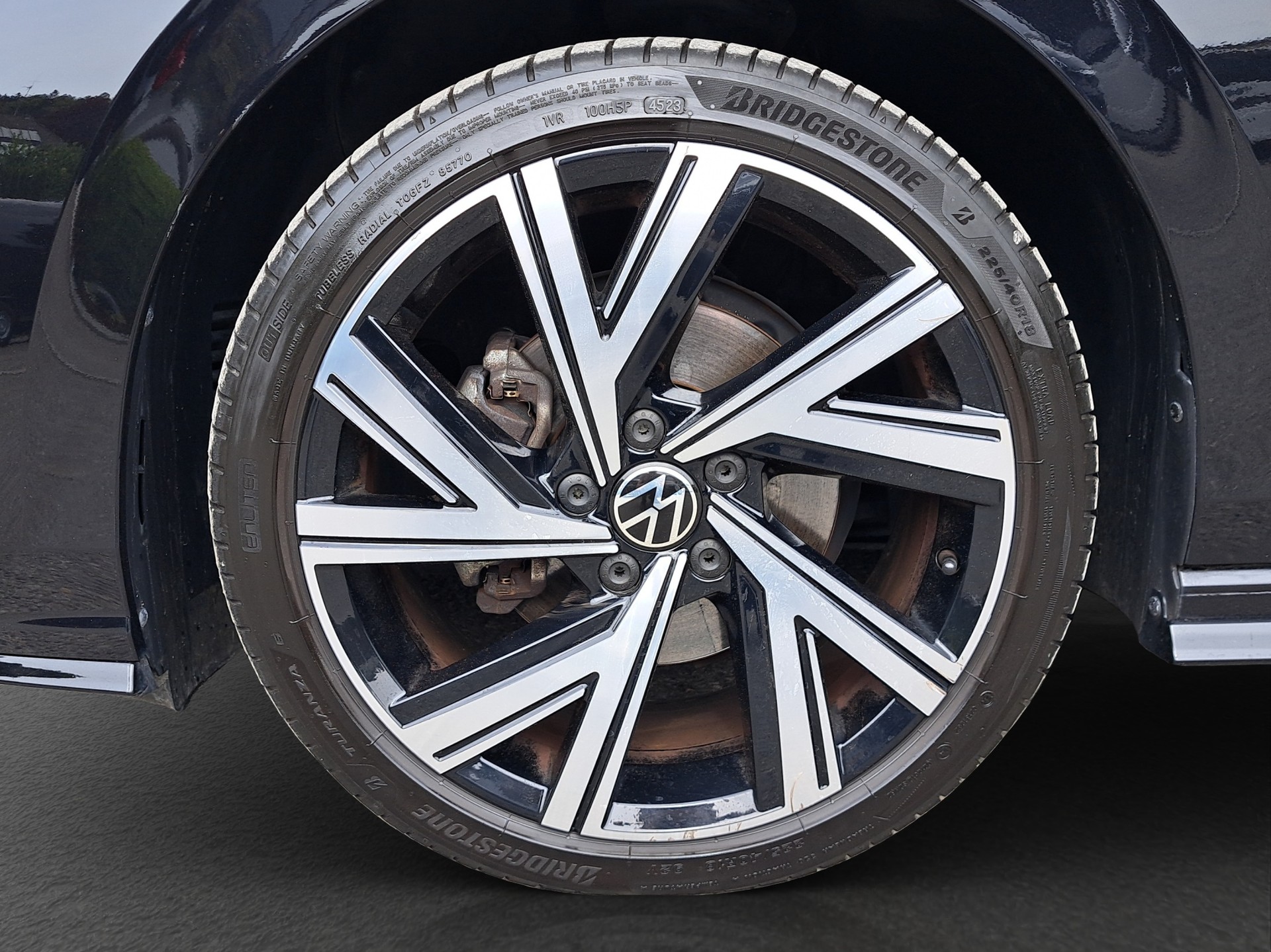 VW Golf Variant 1.5 TSI R-Line *Anhängerkupplung*-image-3
