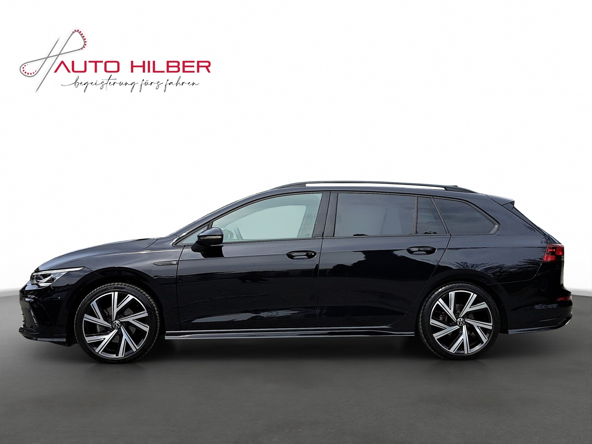 VW Golf Variant 1.5 TSI R-Line *Anhängerkupplung*-image-2