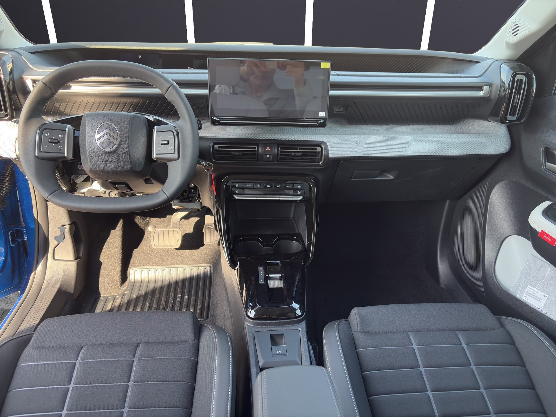 CITROEN C3 1.2 MHEV Tricol. DCS6-image-6