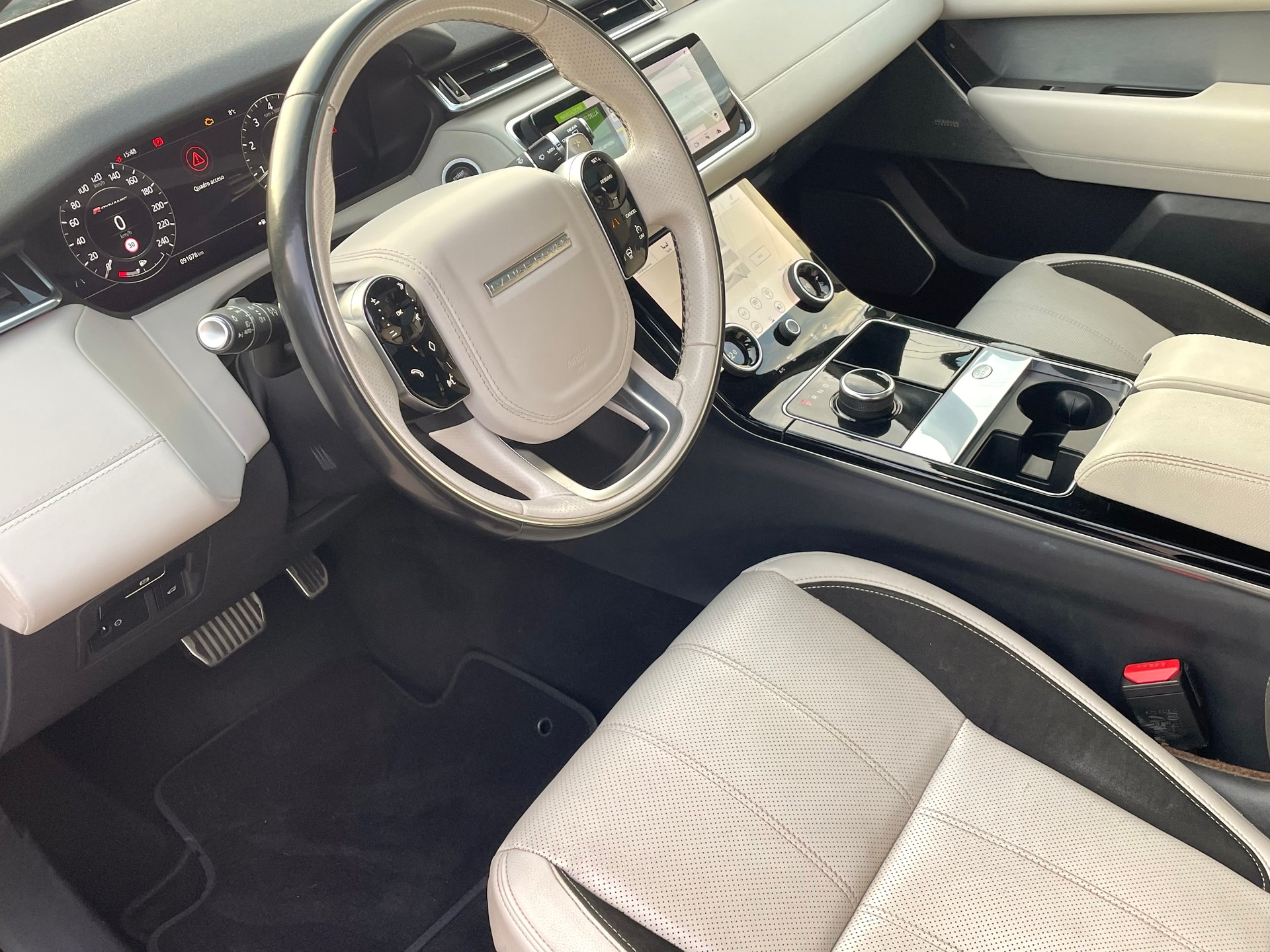 LAND ROVER Range Rover Velar R-Dynamic P 250 SE Automatic-image-1