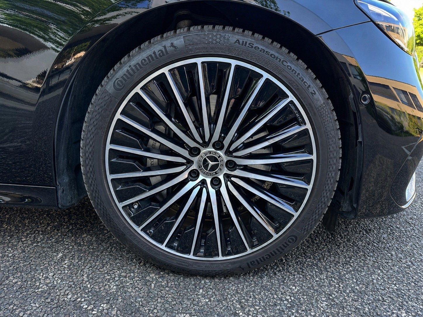 MERCEDES-BENZ E 220 d T 4MATIC AMG | Digital Light | 4D Burmester | HUD | 360° | CH | Garantie | usw.-image-10