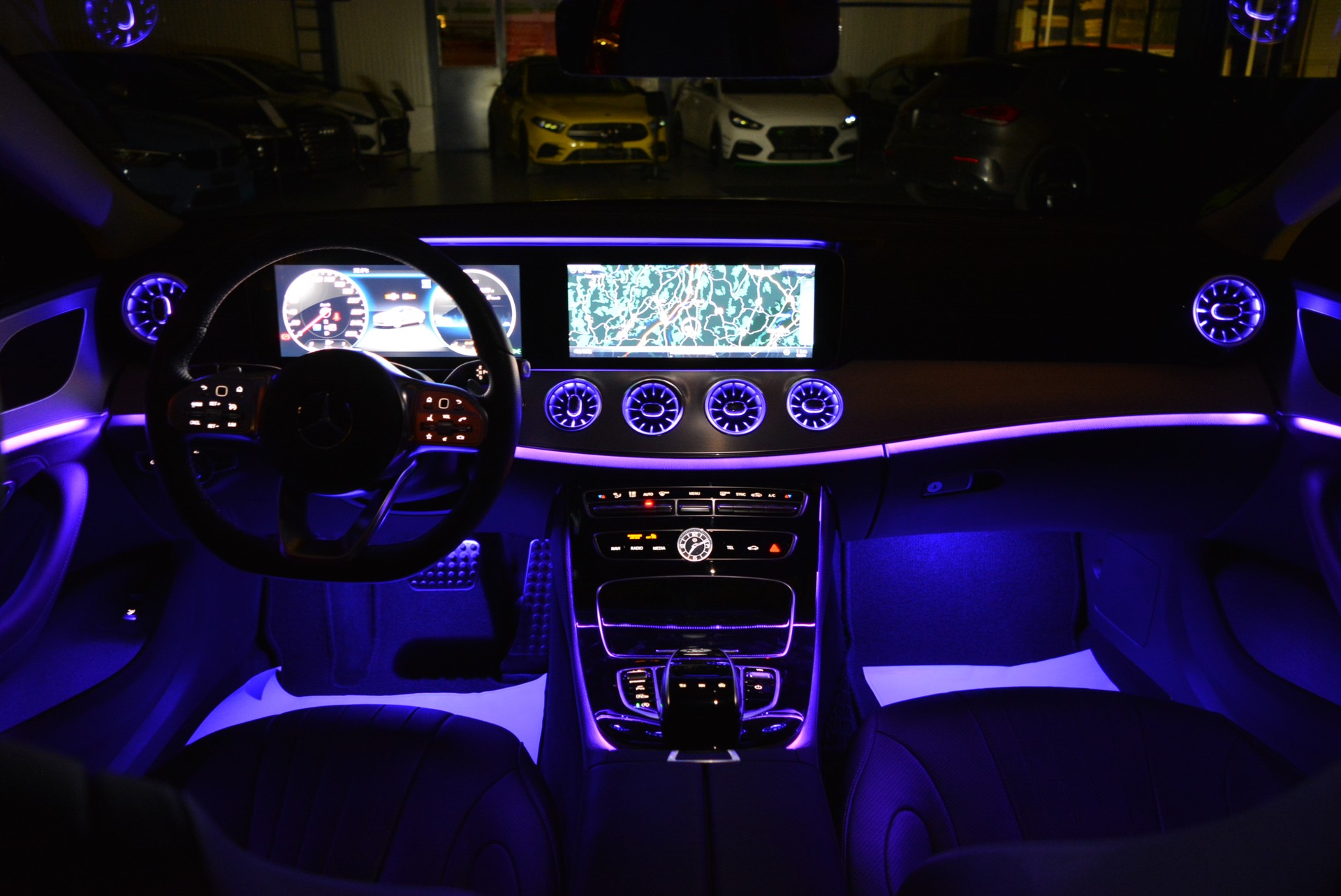 MERCEDES-BENZ CLS 350 d AMG Line 4Matic 9G-Tronic-image-4