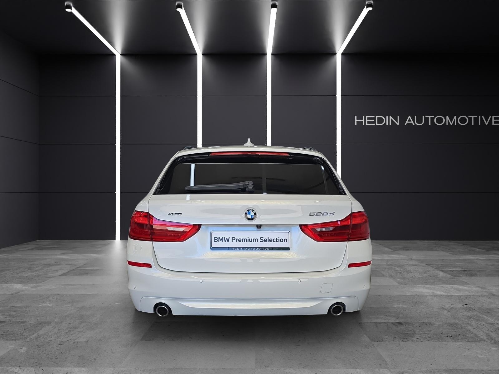 BMW 520d xDrive Touring-image-7