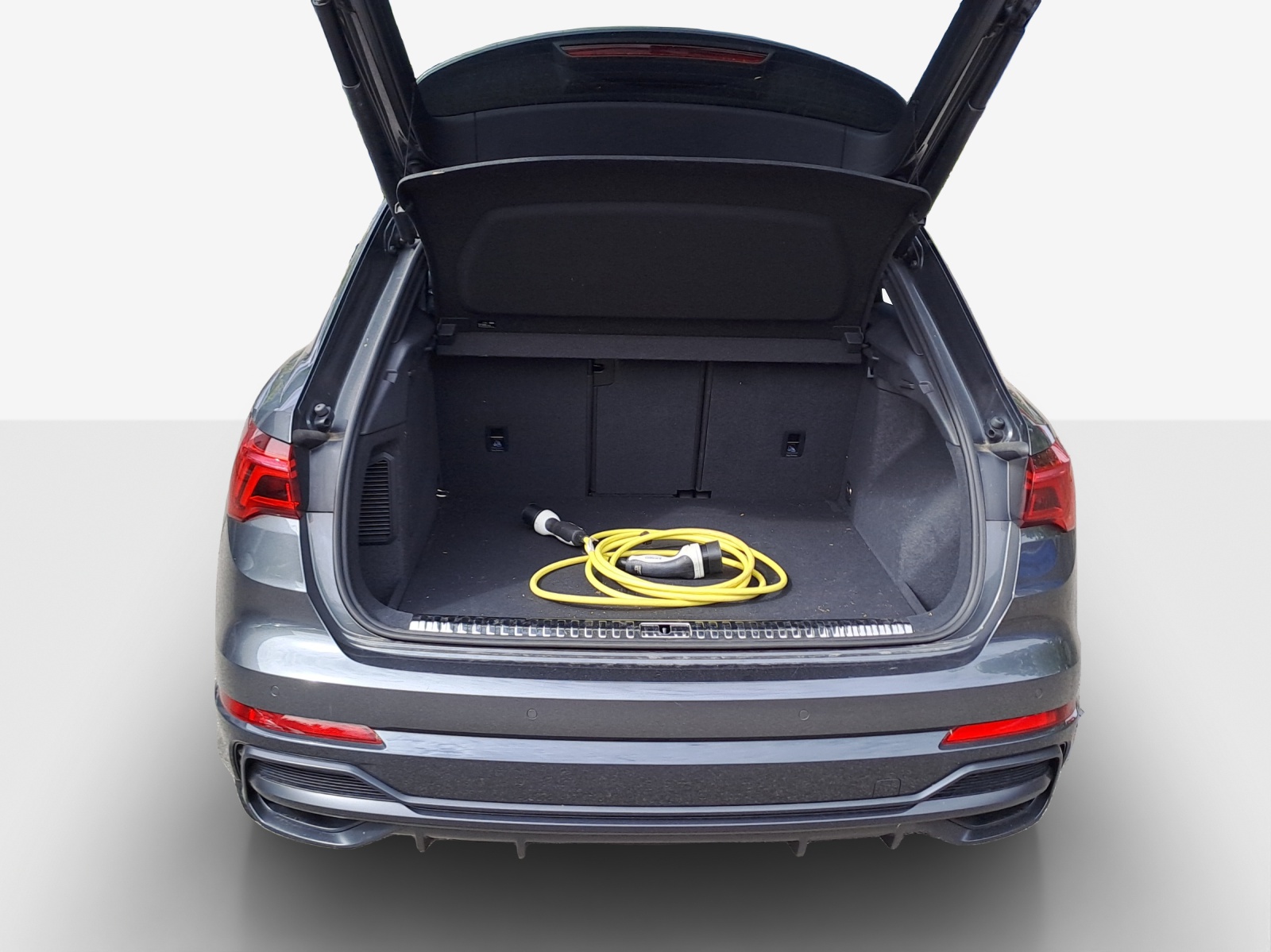 AUDI Q3 45 TFSI e S line Attraction S-tronic-image-13