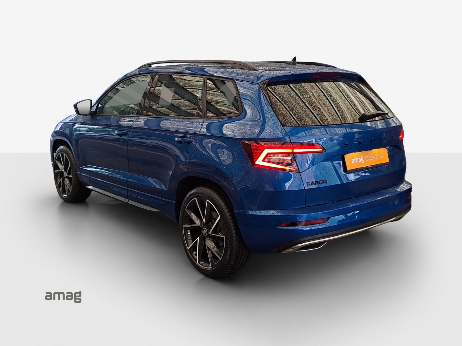 SKODA Karoq 2.0 TSI SportLine 4x4 DSG-image-2