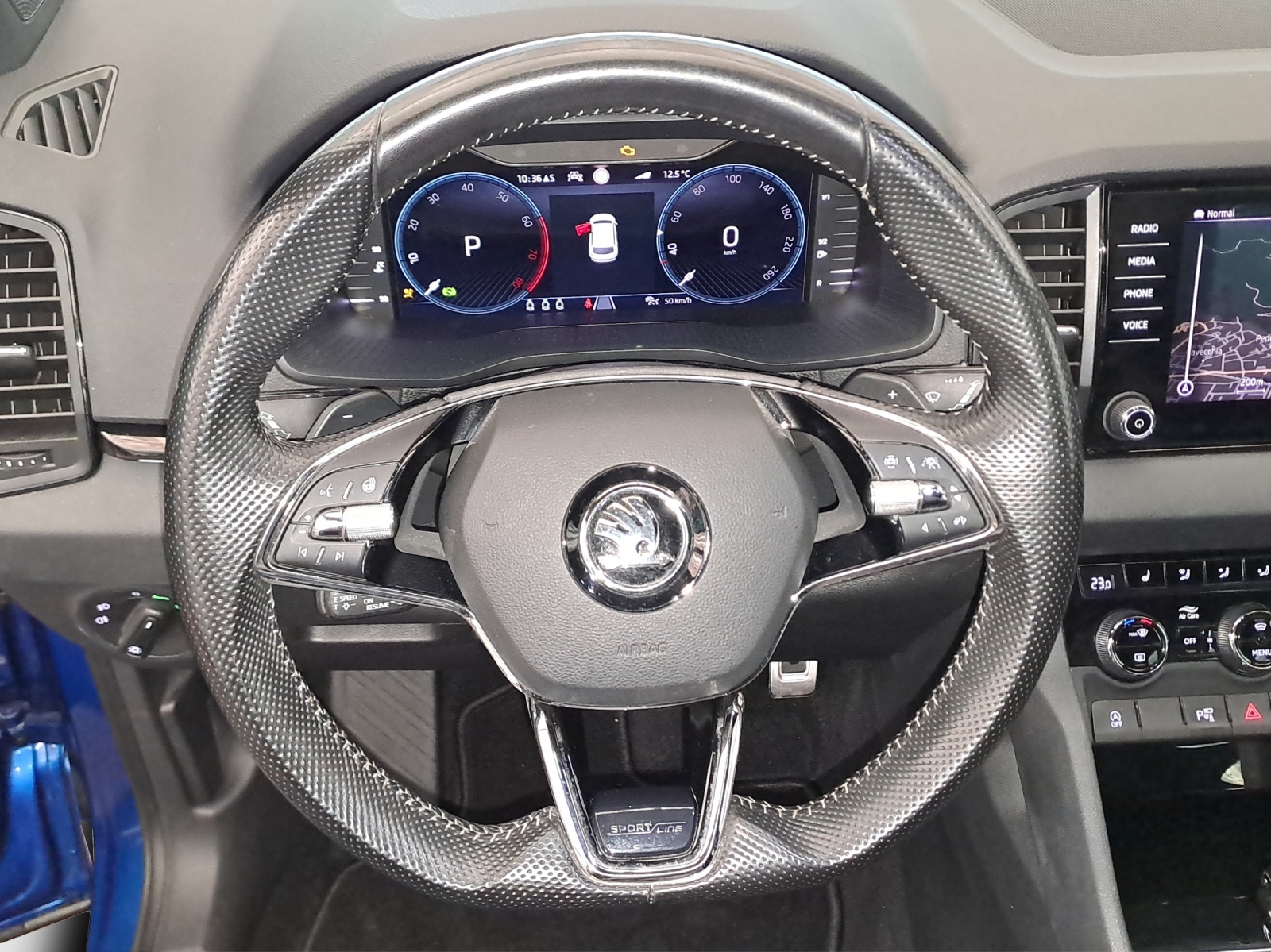 SKODA Karoq 2.0 TSI SportLine 4x4 DSG-image-9