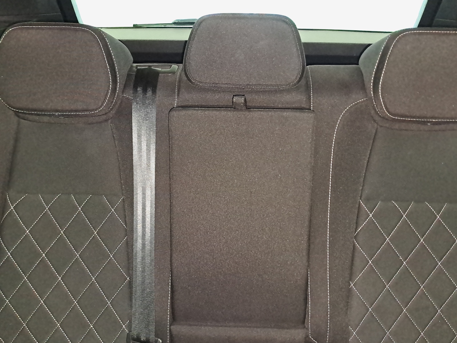 SKODA Karoq 2.0 TSI SportLine 4x4 DSG-image-11