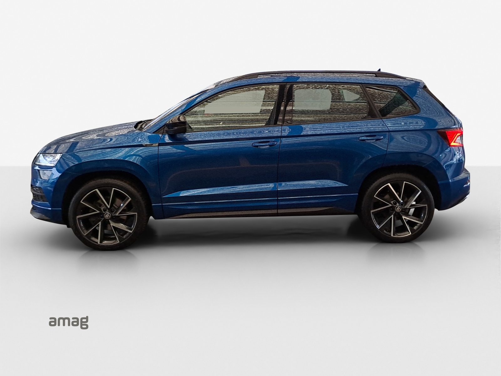 SKODA Karoq 2.0 TSI SportLine 4x4 DSG-image-1