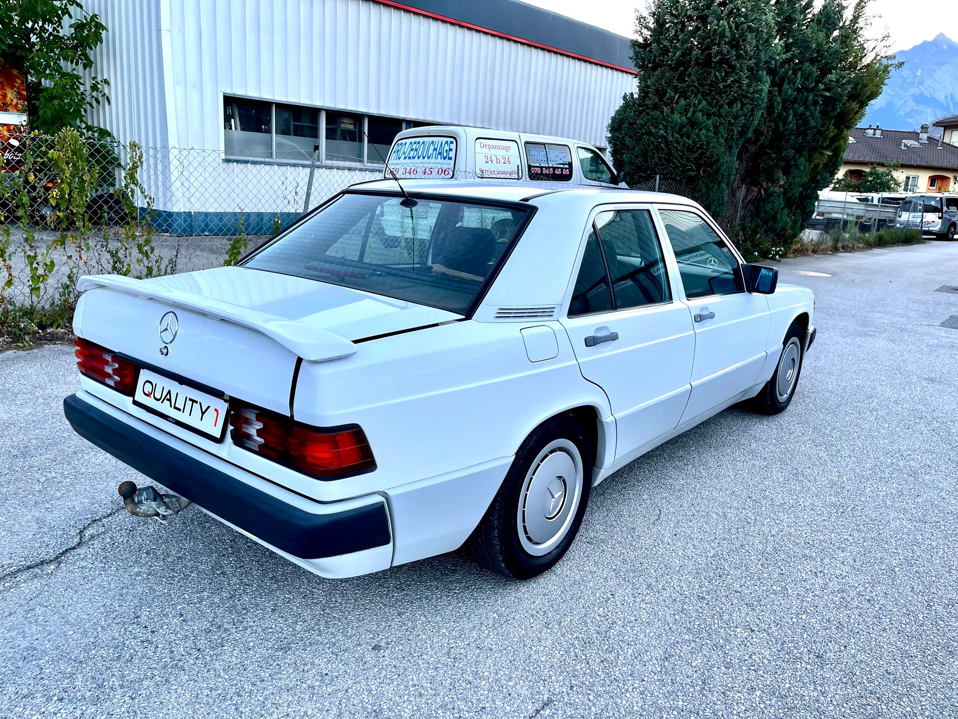 MERCEDES-BENZ 190 E 2.0-image-20