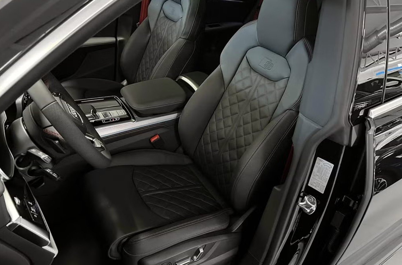 AUDI Q8 SUV 50 TDI quattro tiptronic-image-7