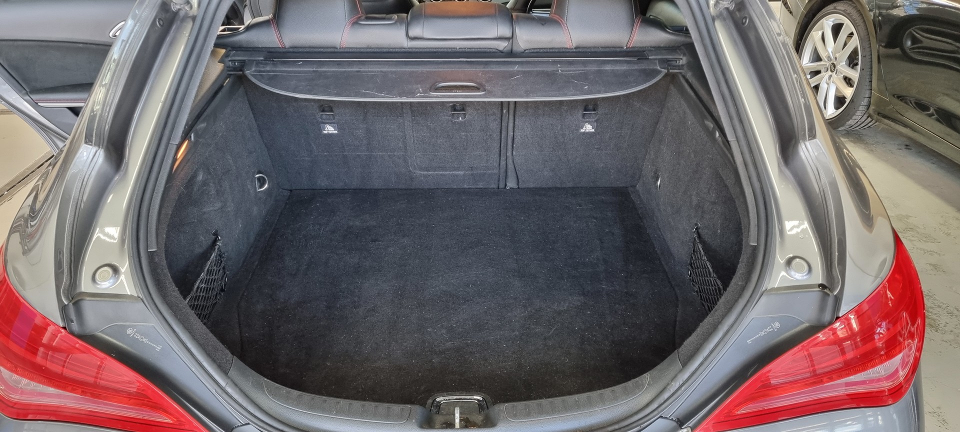 MERCEDES-BENZ CLA Shooting Brake 250 AMG Line 7G-DCT 4Matic-image-8