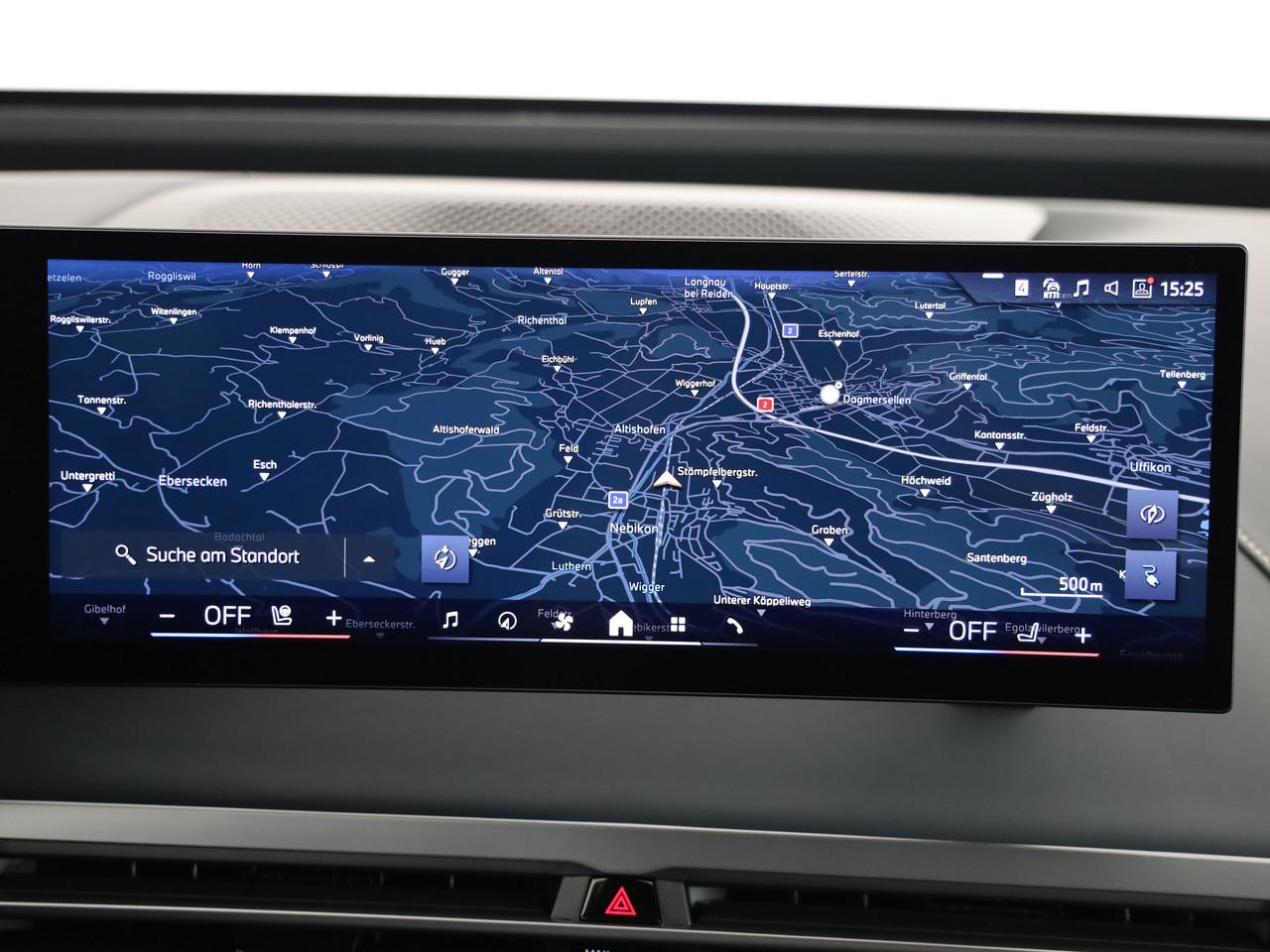 BMW iX xDrive60-image-8