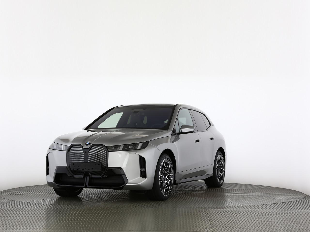 BMW iX xDrive60-image-0