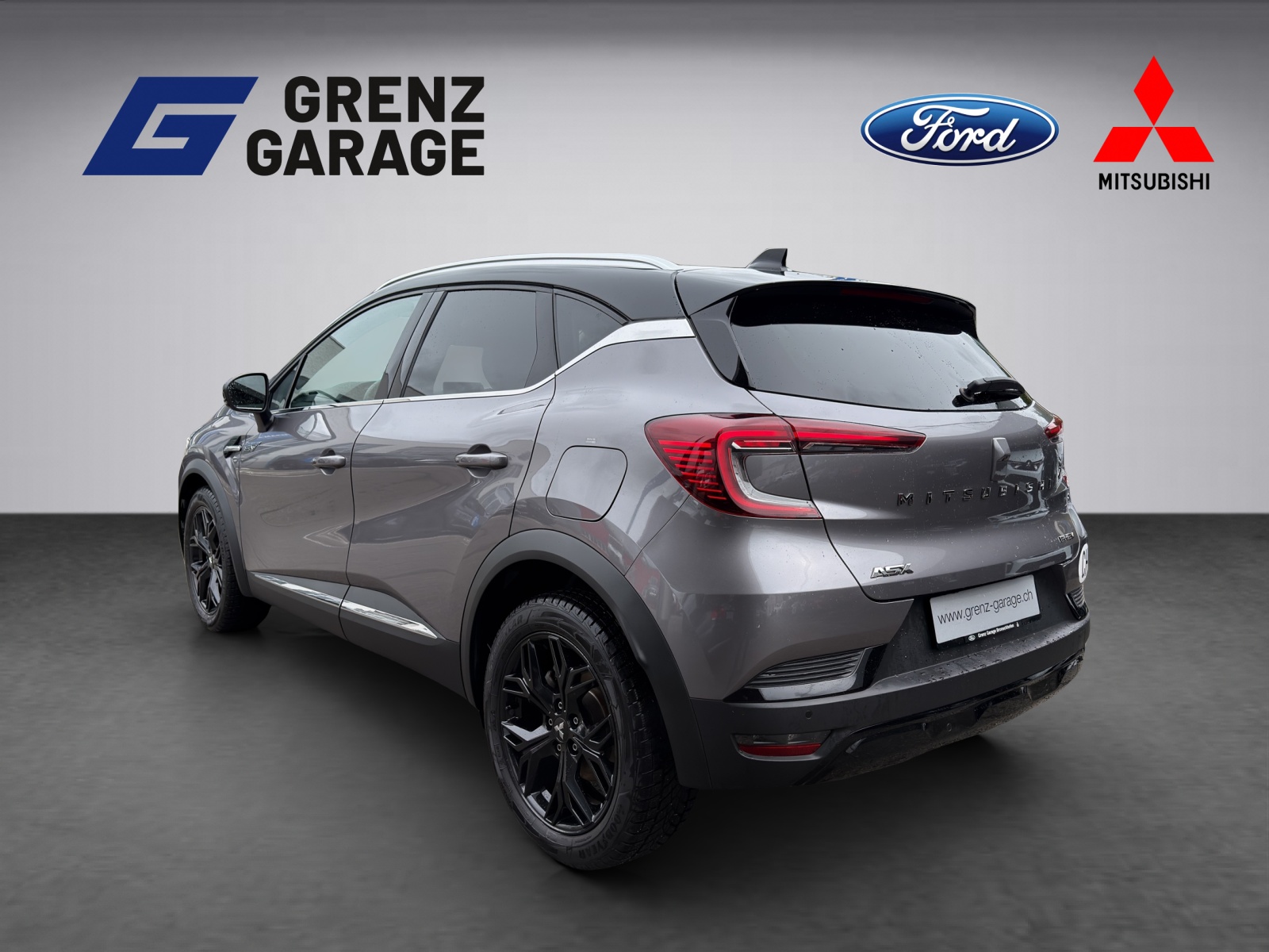 MITSUBISHI ASX 1.6 PHEV Intense-showroom-element-2