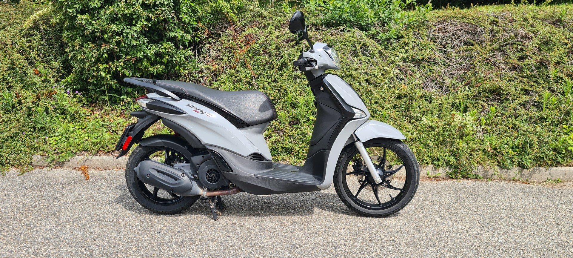 PIAGGIO Liberty 125 Sport-image-2